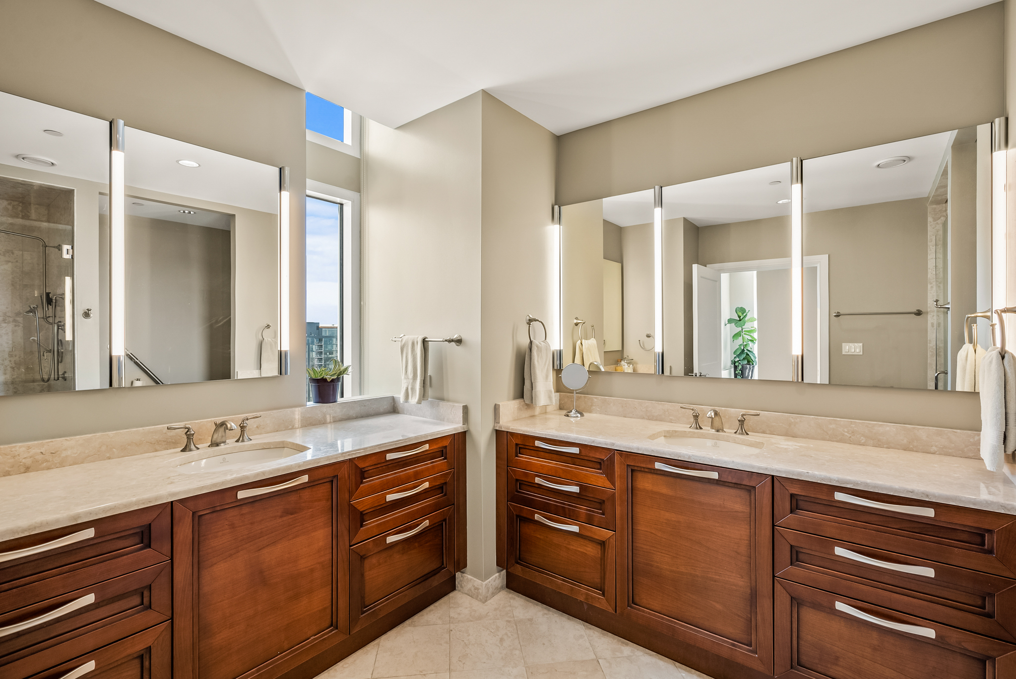 825 N. Prospect Ave. Unit 2502
