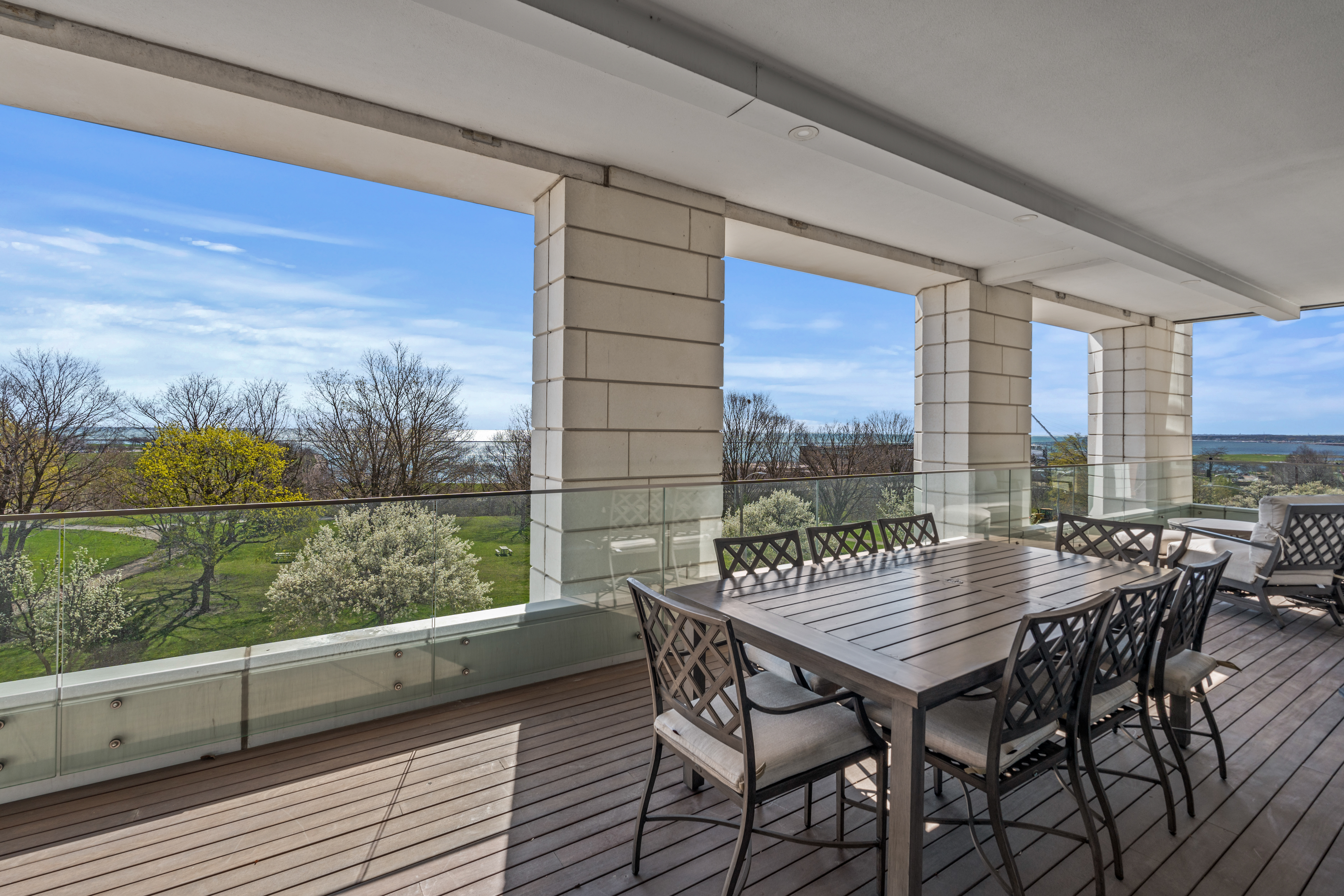 825 N. Prospect Ave. Unit 401