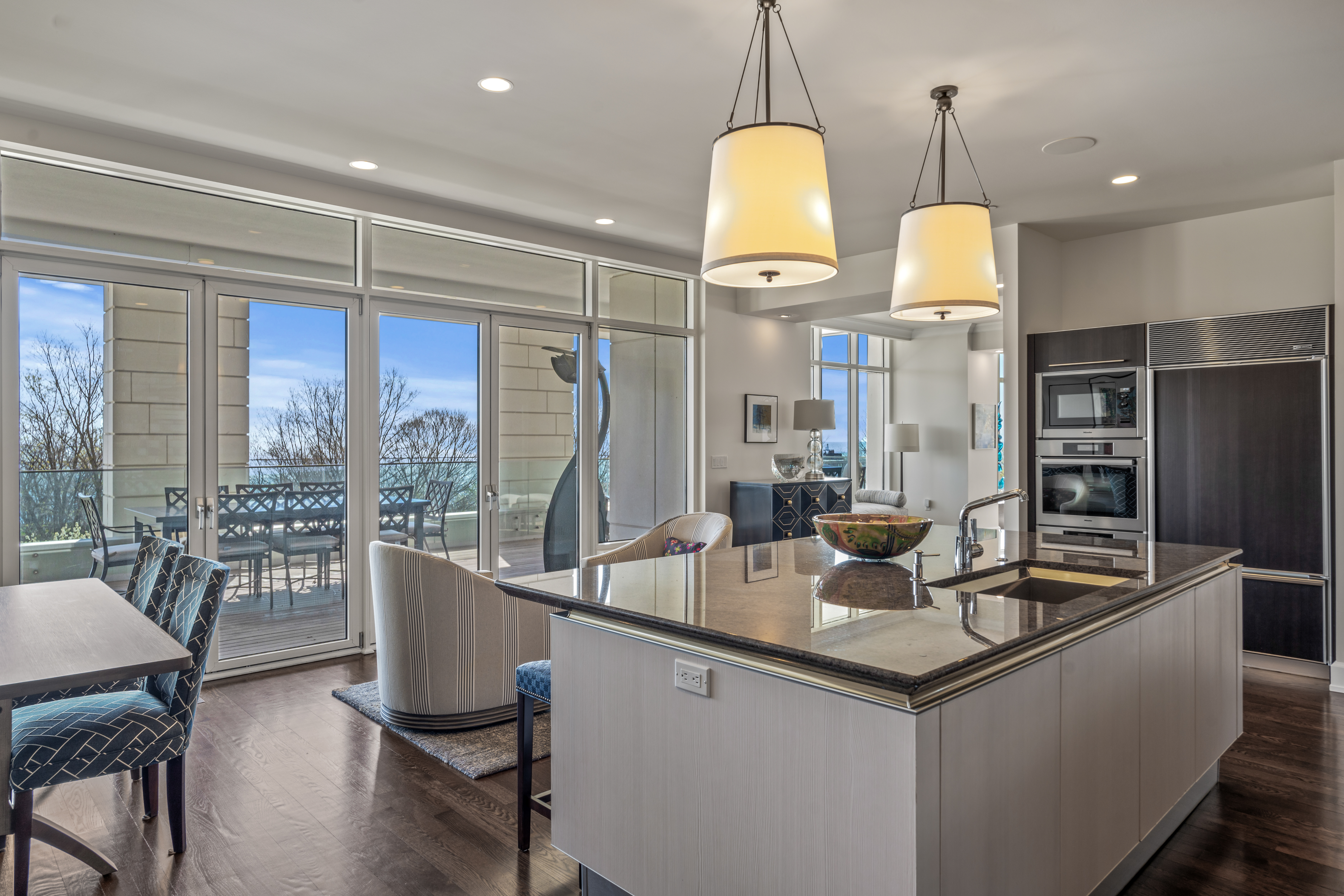 825 N. Prospect Ave. Unit 401