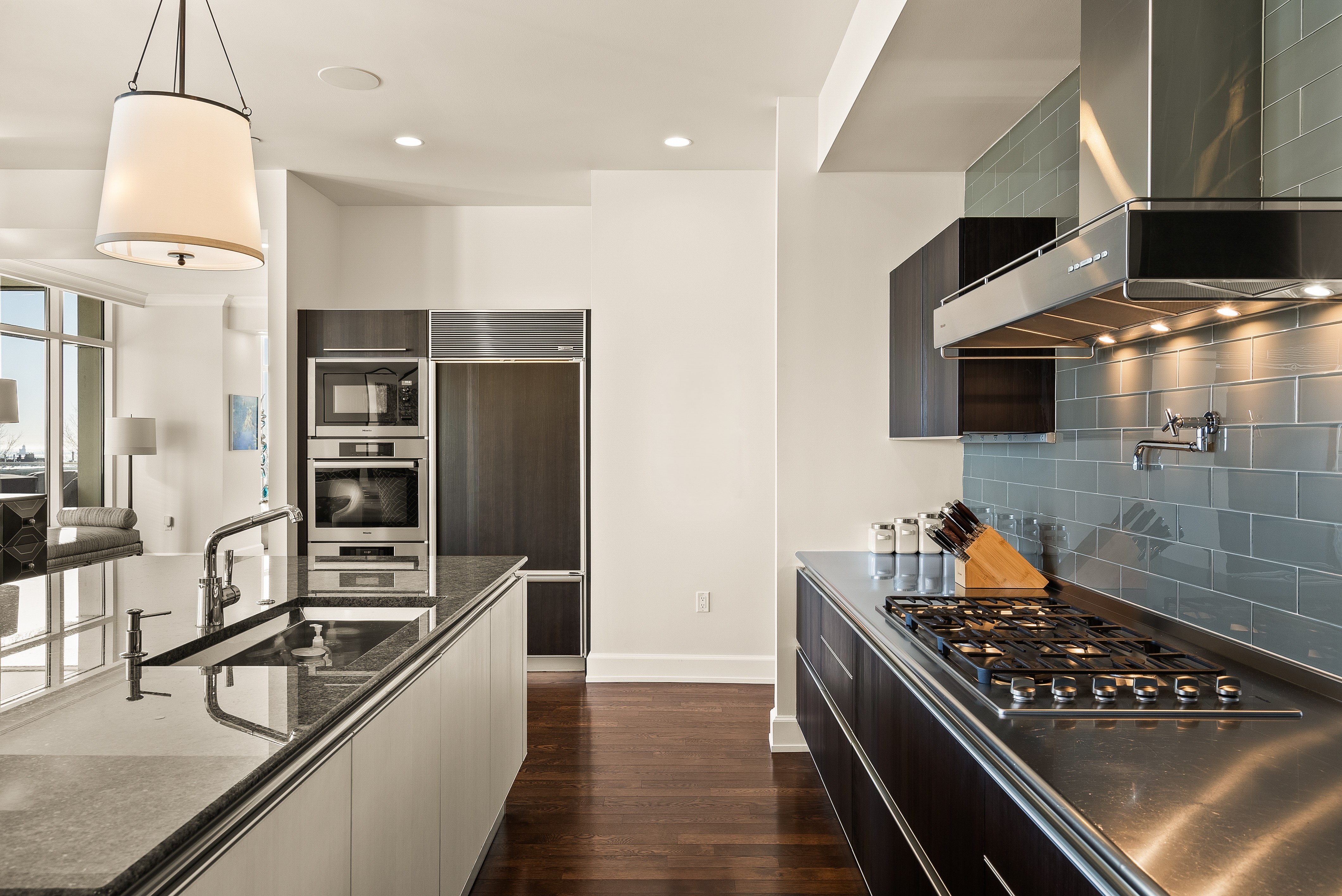 825 N. Prospect Ave. Unit 401