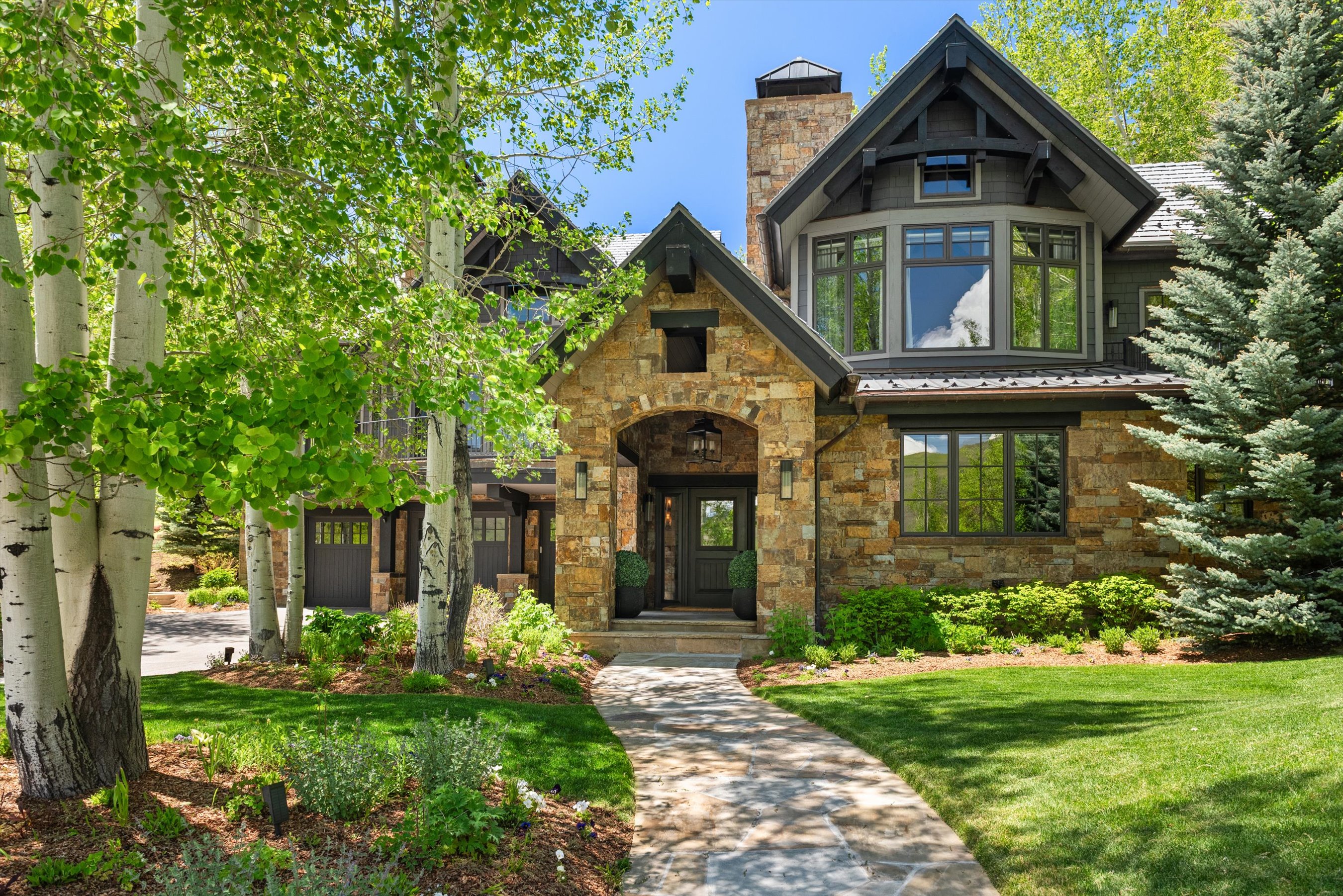 15 South Willow Court 