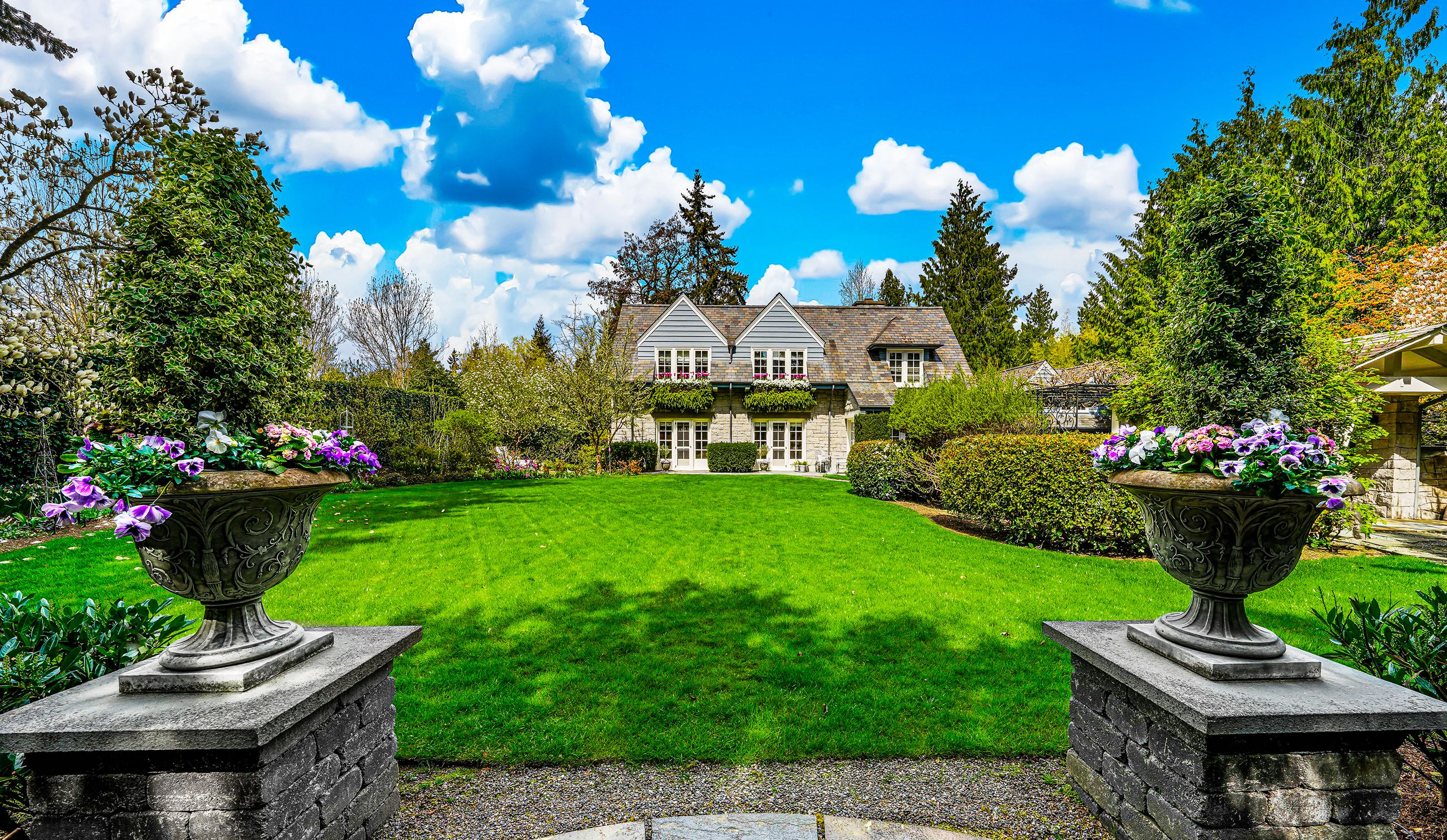 8106 Overlake Dr W