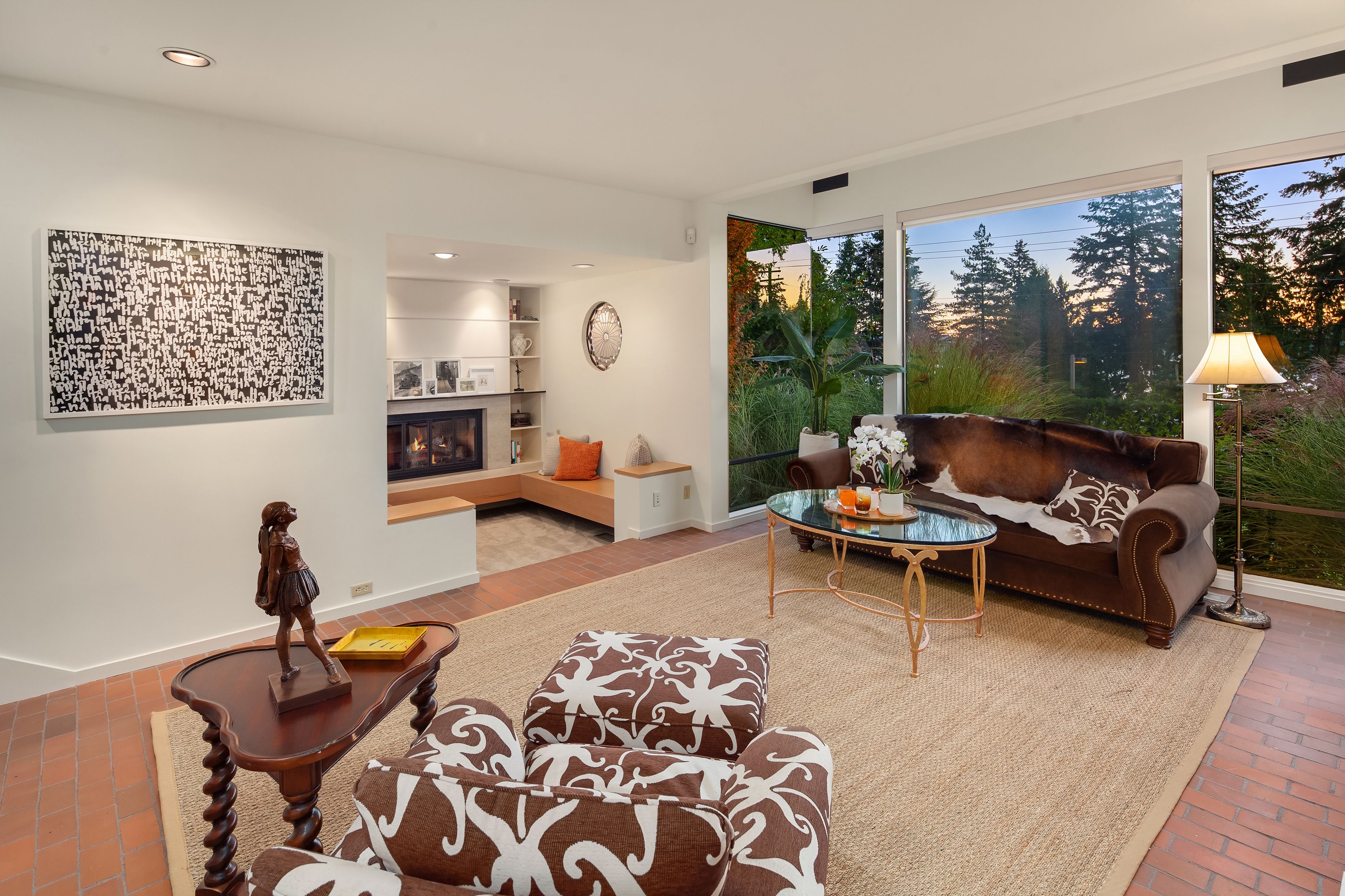 11 94th Ave NE