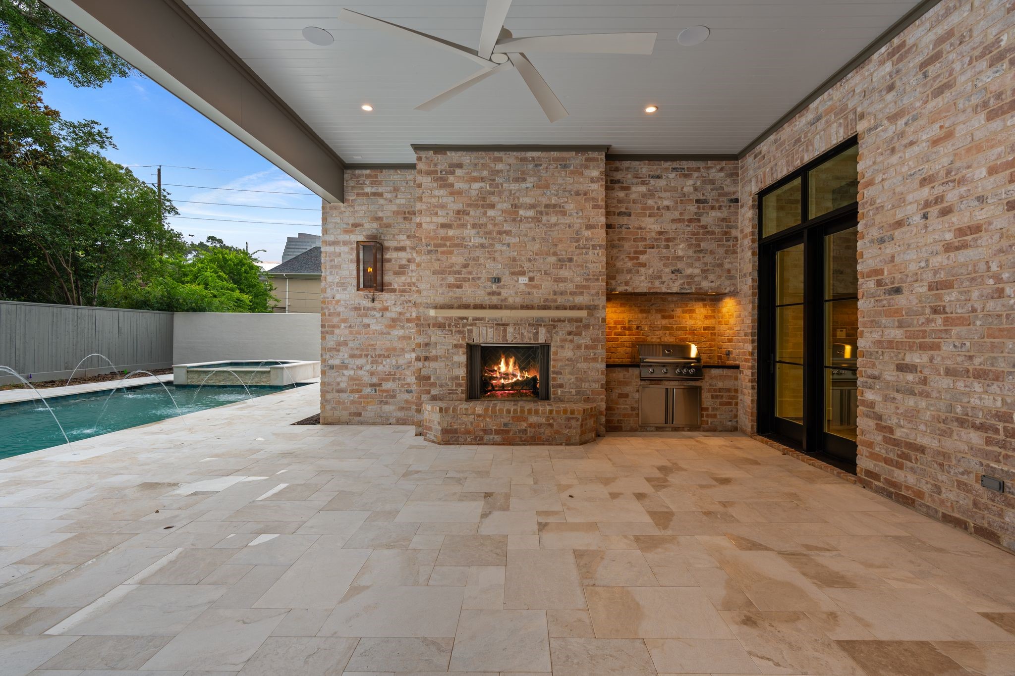 827 Rocky River Road 