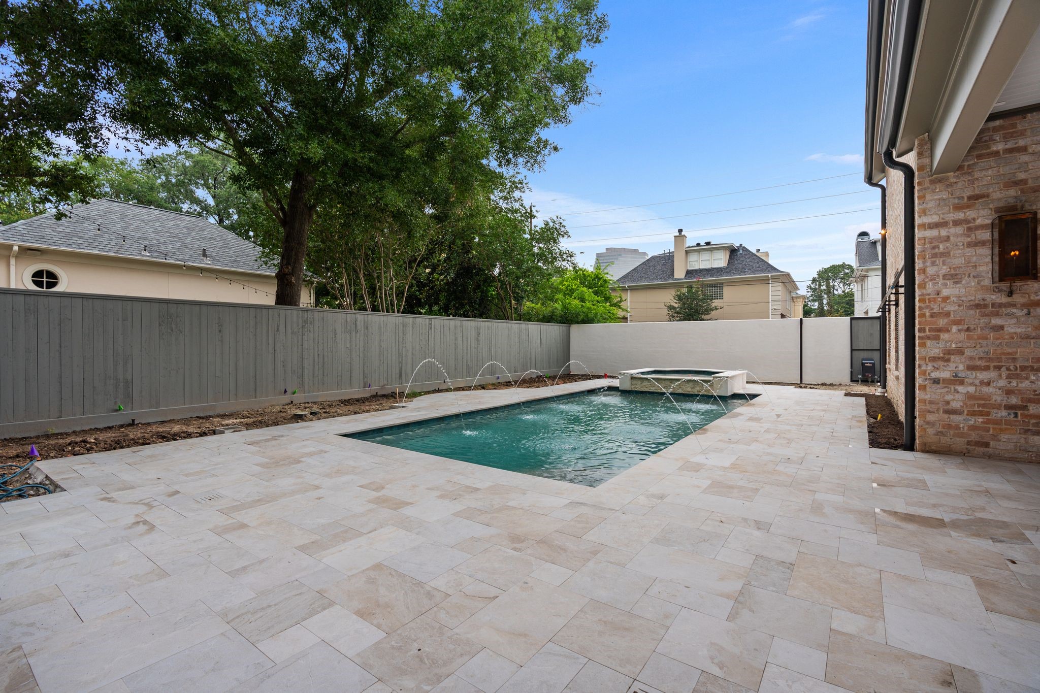 827 Rocky River Road 