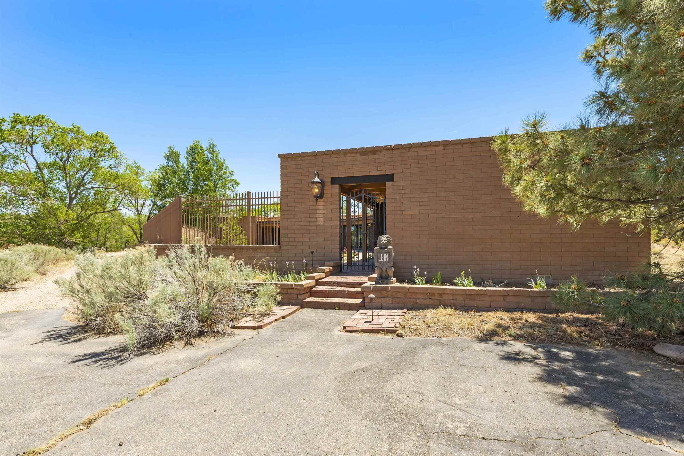 126 Ridgecrest
