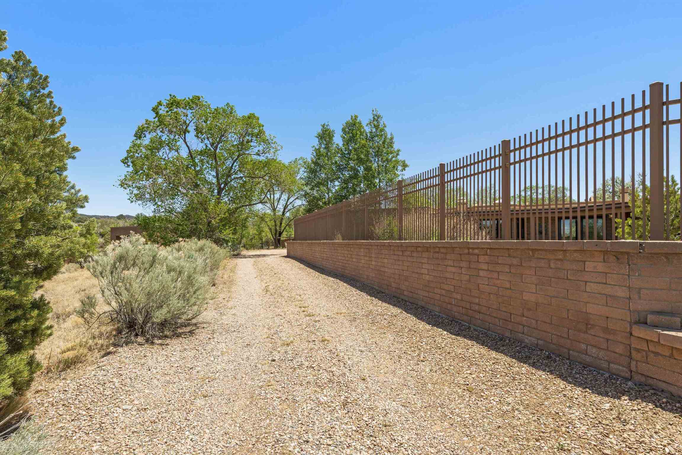 126 Ridgecrest