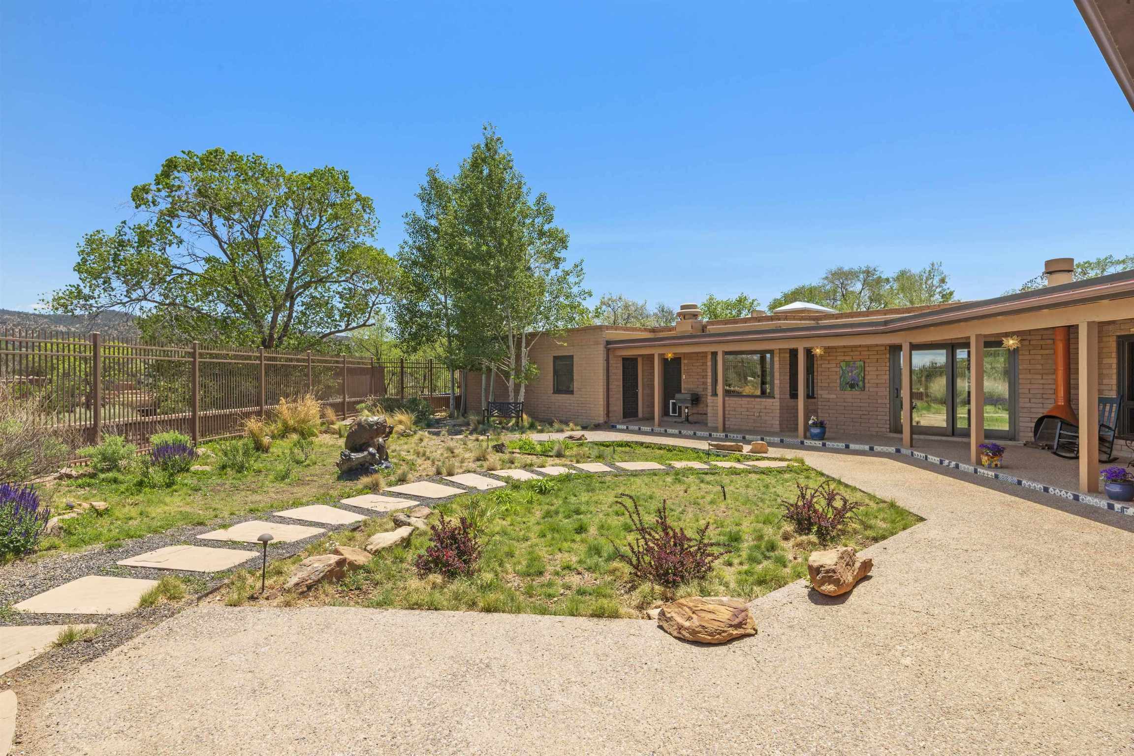 126 Ridgecrest