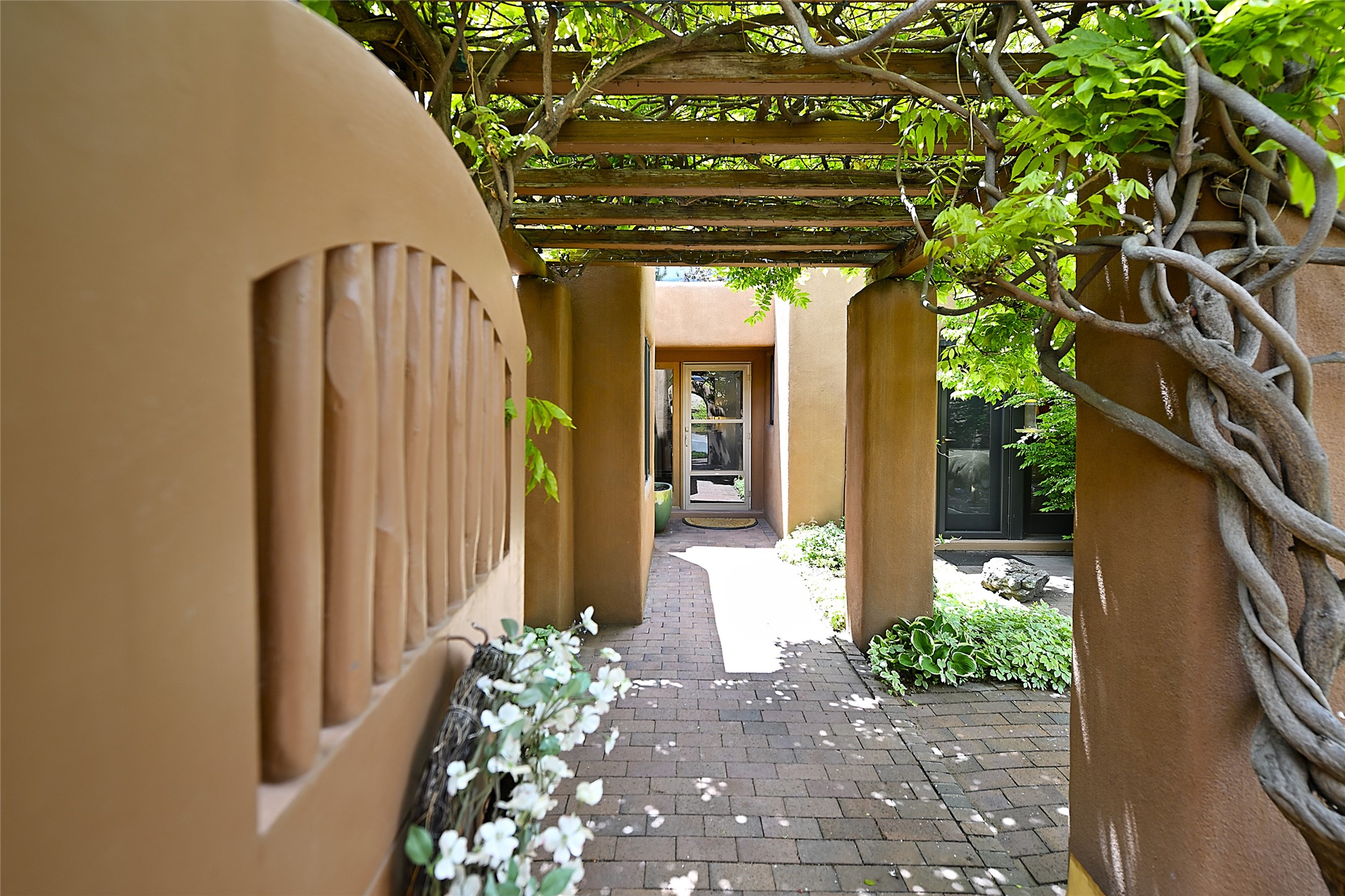 716 Calle Del Resplandor