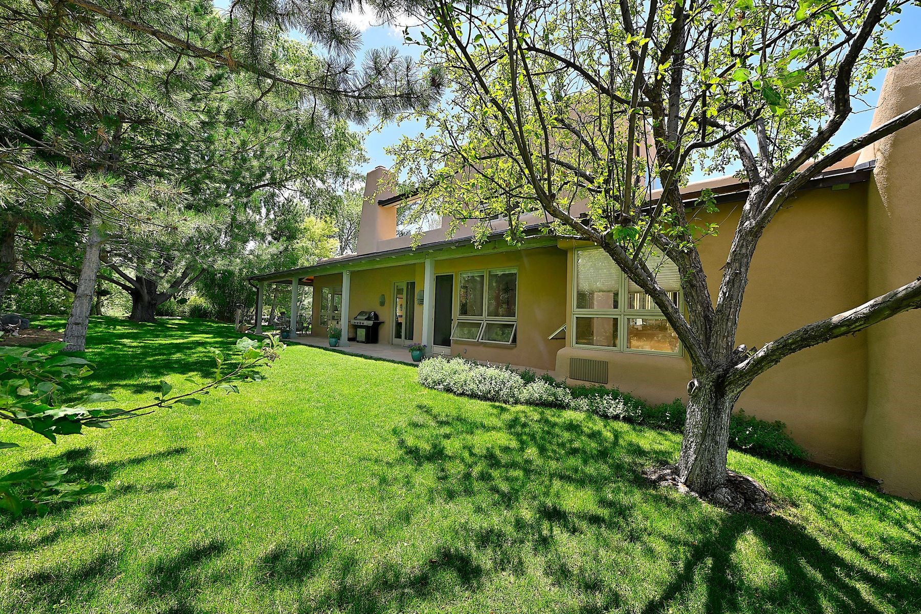 1021 Old Santa Fe Trail