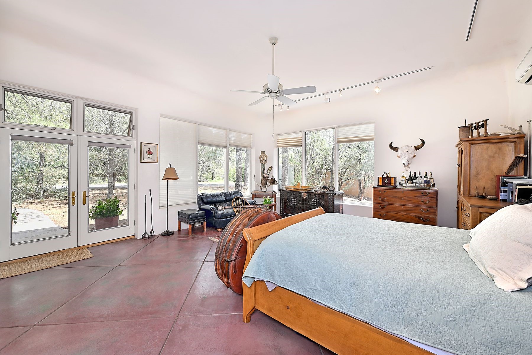 1021 Old Santa Fe Trail
