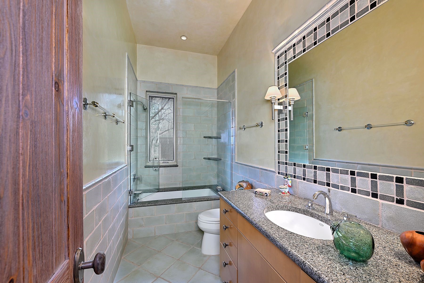 10 Canyon Vista Court