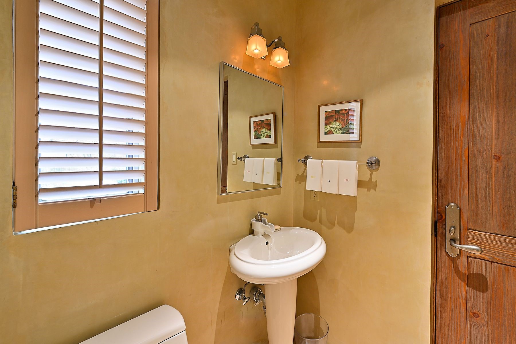 10 Canyon Vista Court