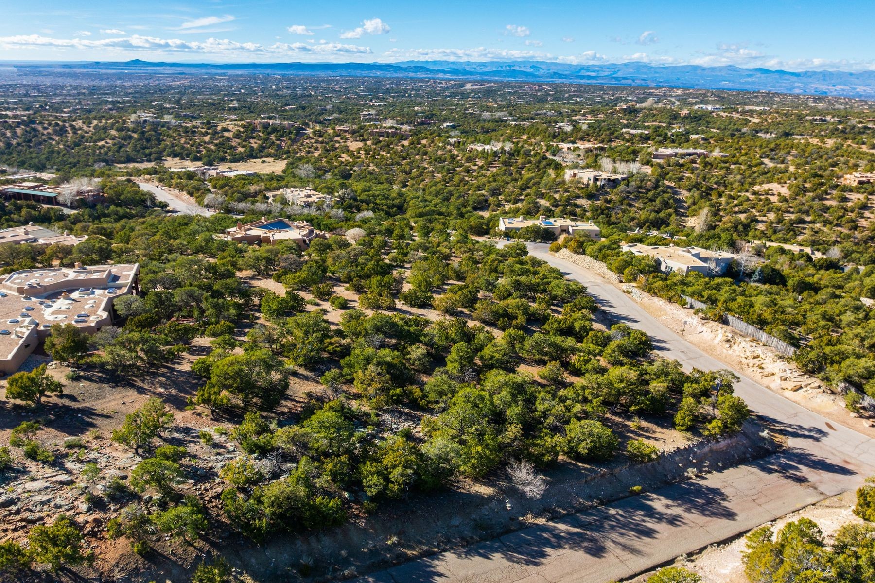 1031 Sierra Del Norte