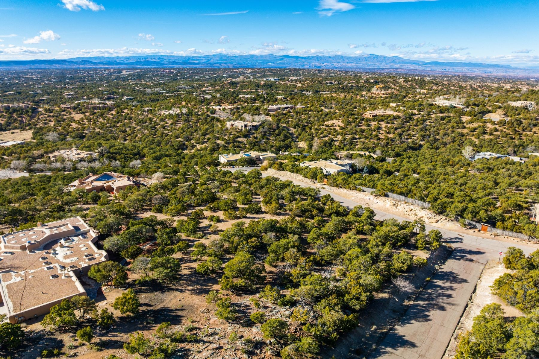 1031 Sierra Del Norte