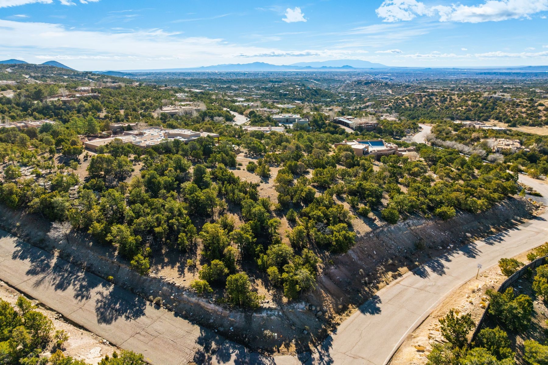 1031 Sierra Del Norte