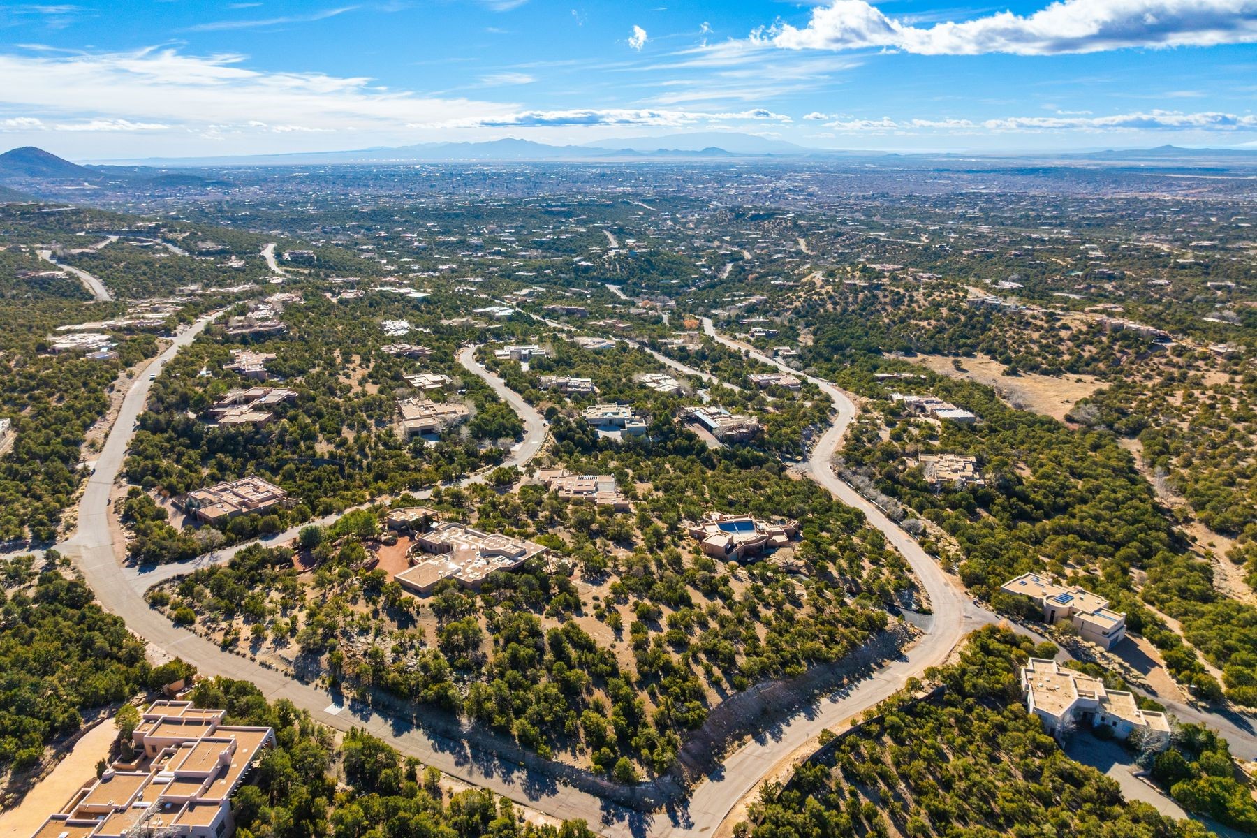 1031 Sierra Del Norte