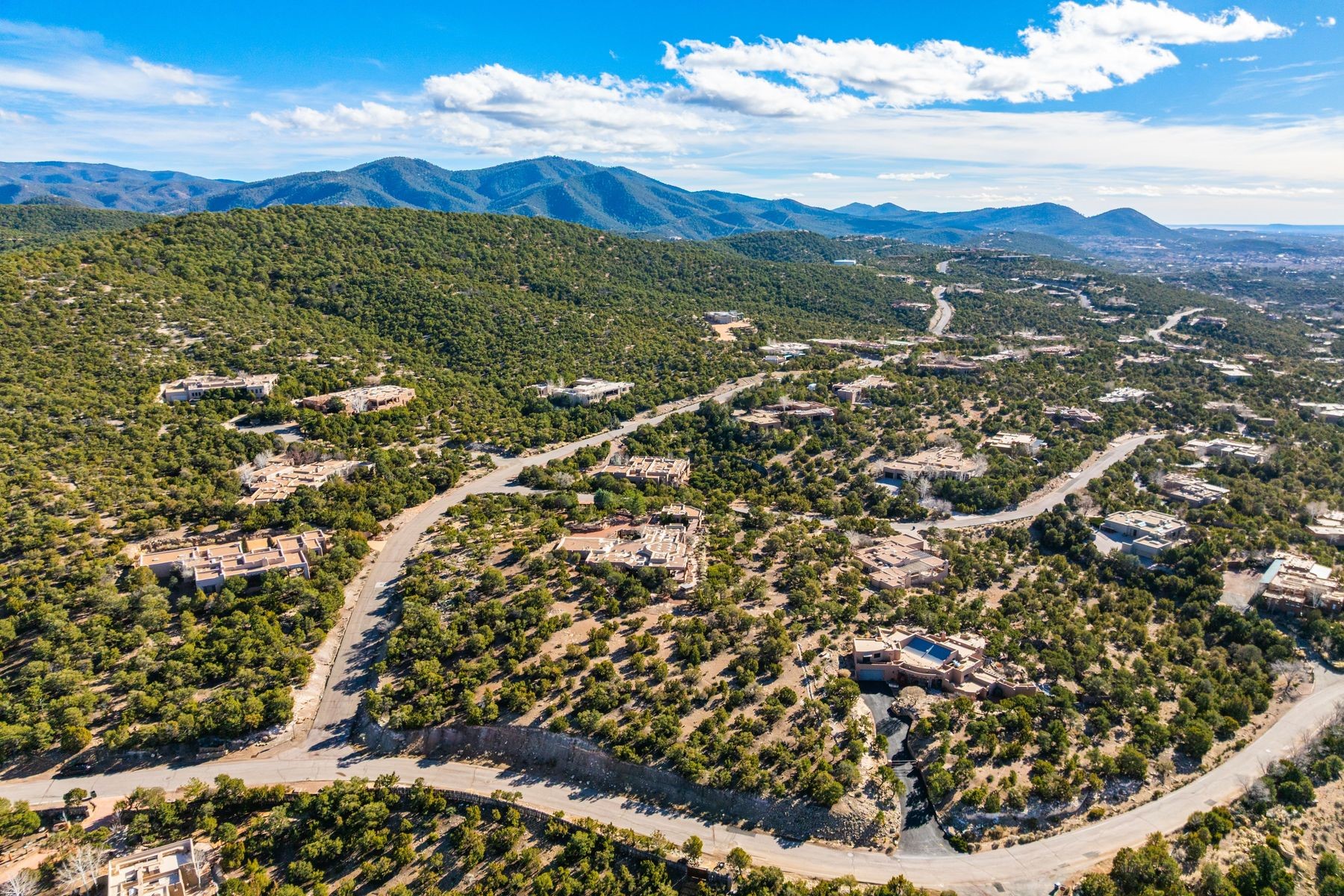 1031 Sierra Del Norte