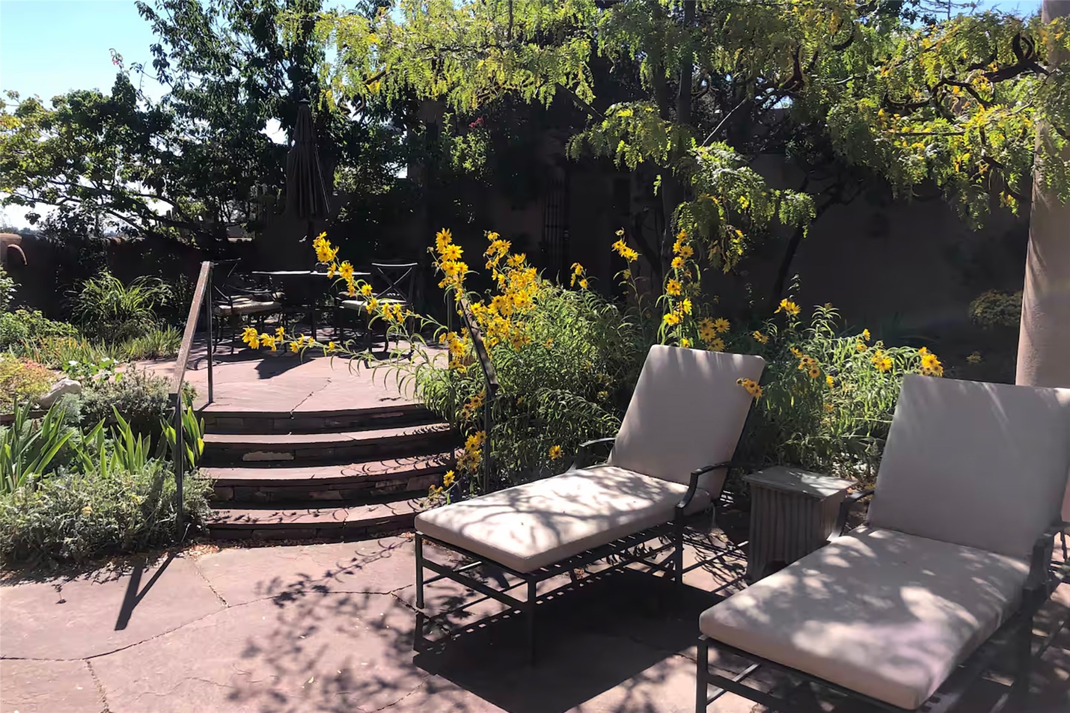 531 Hillside Avenue