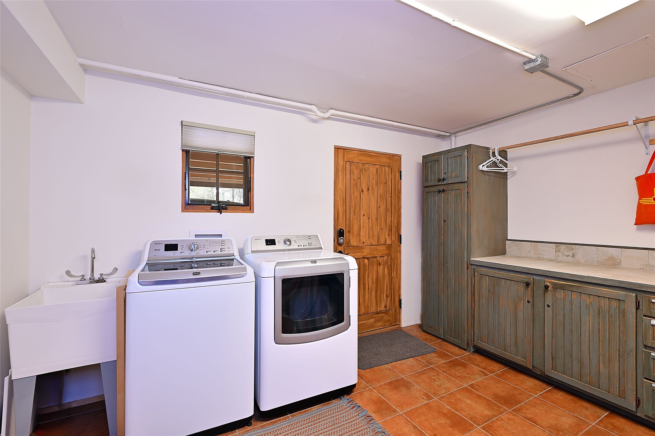 531 Hillside Avenue