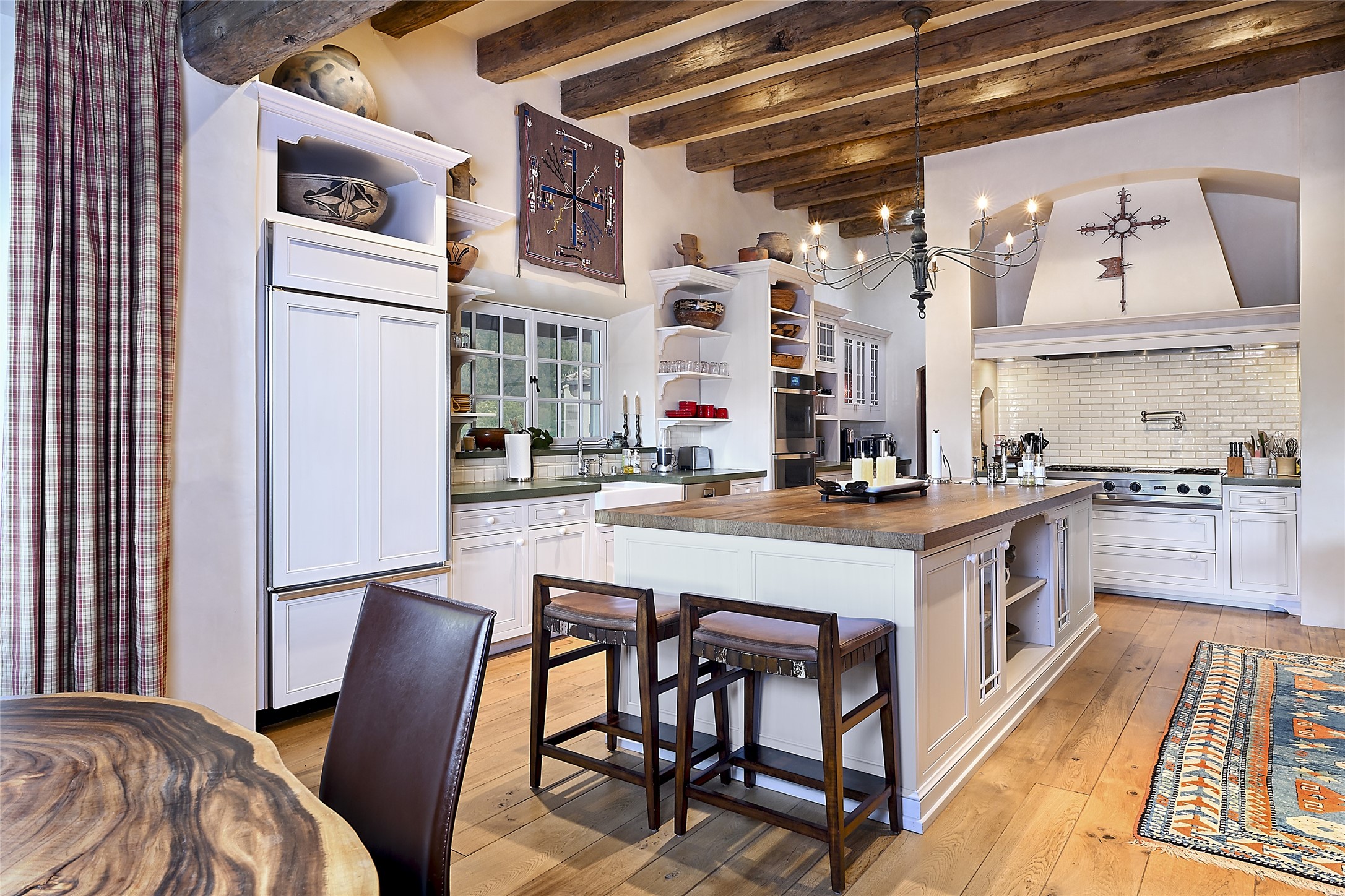 37 Rancho Escondido 