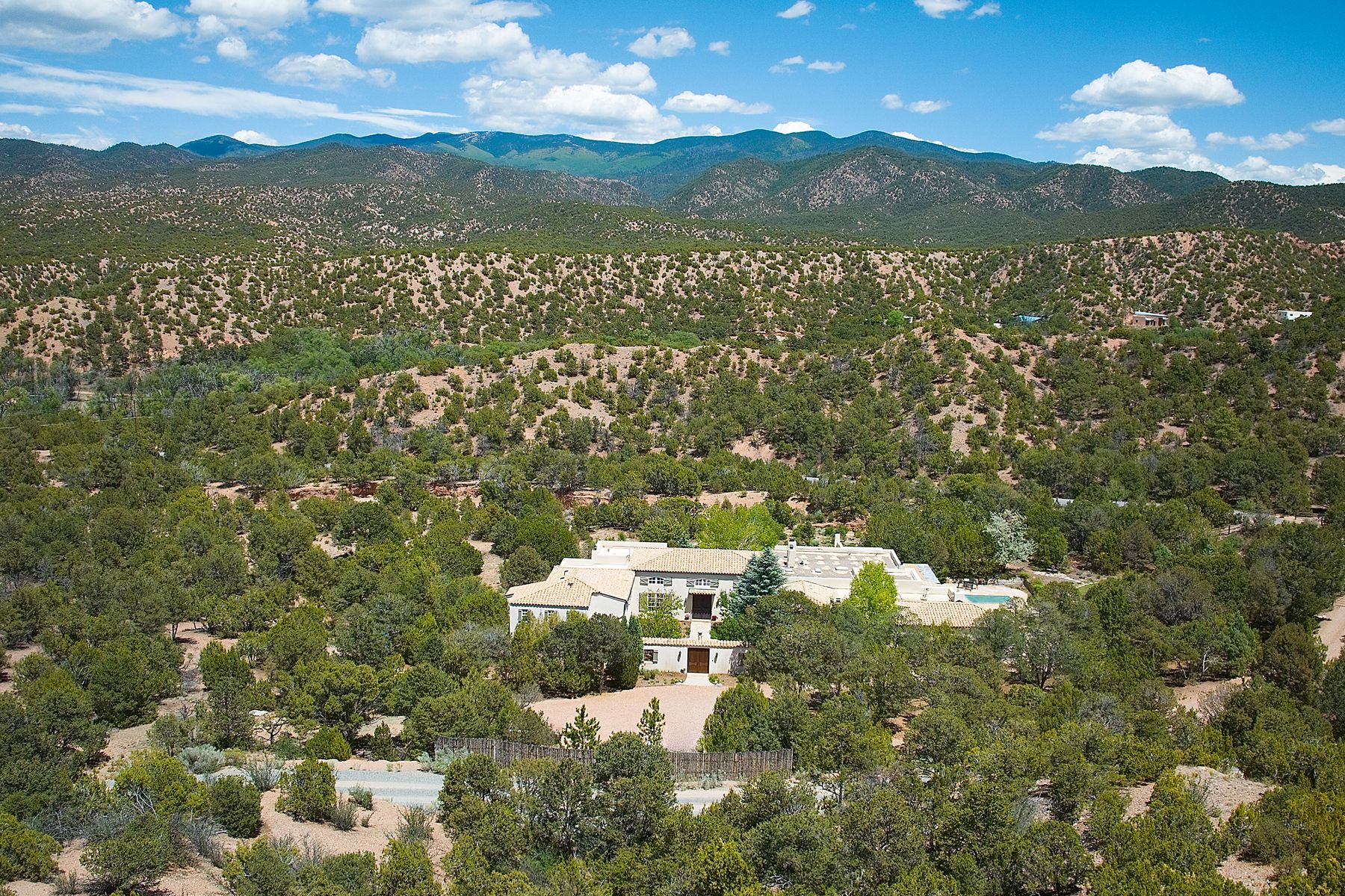 37 Rancho Escondido 
