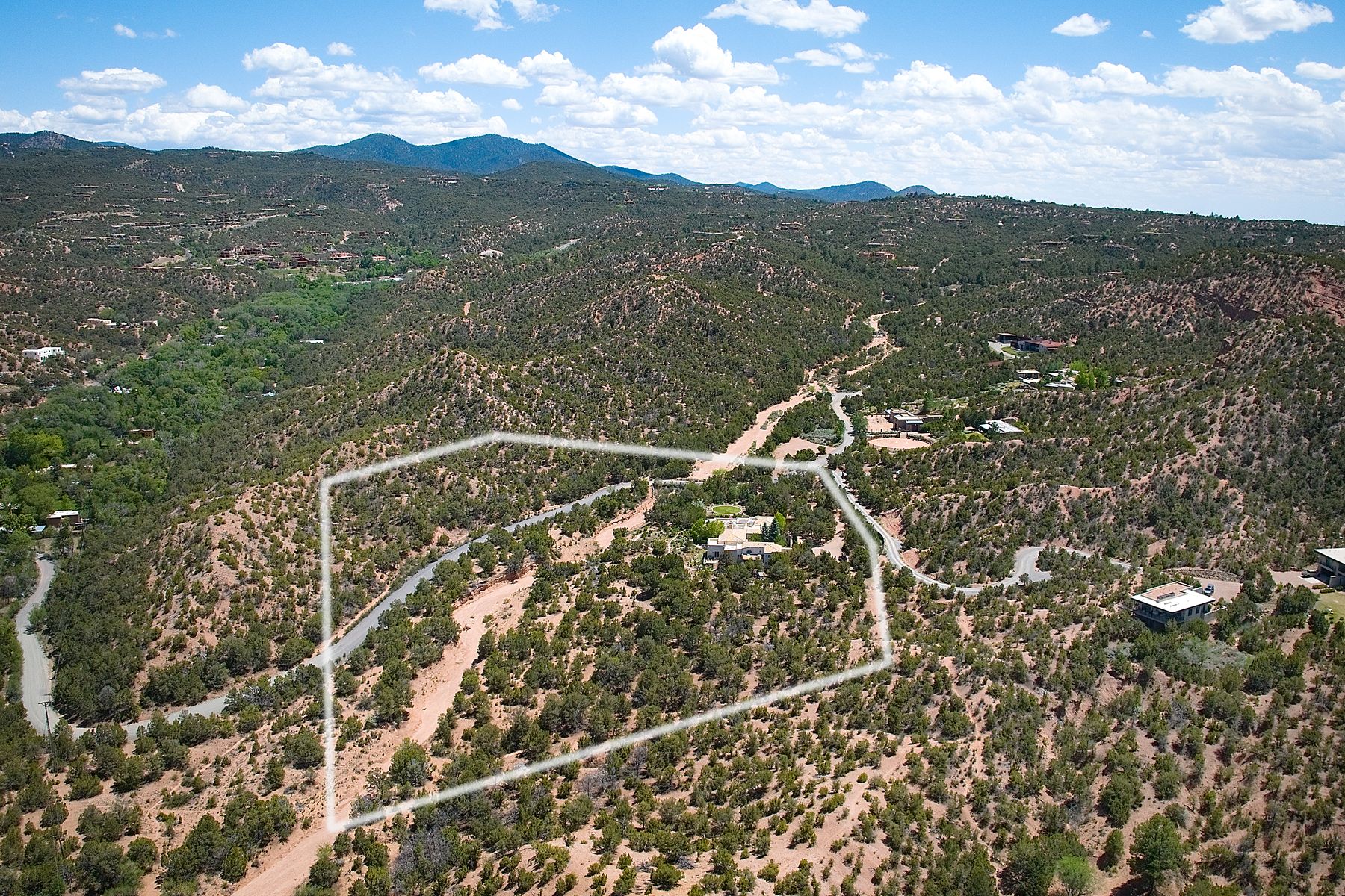37 Rancho Escondido 