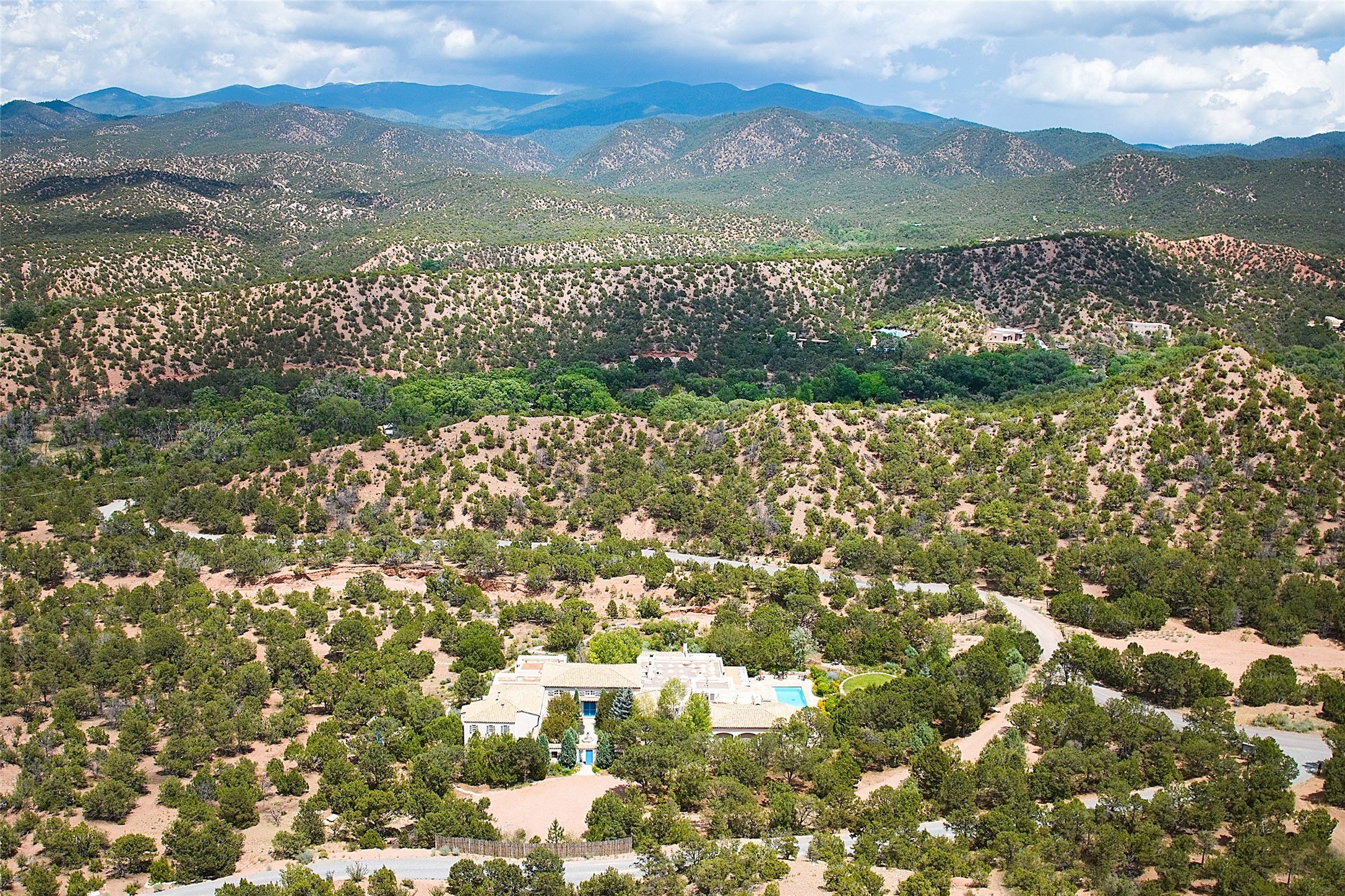 37 Rancho Escondido 