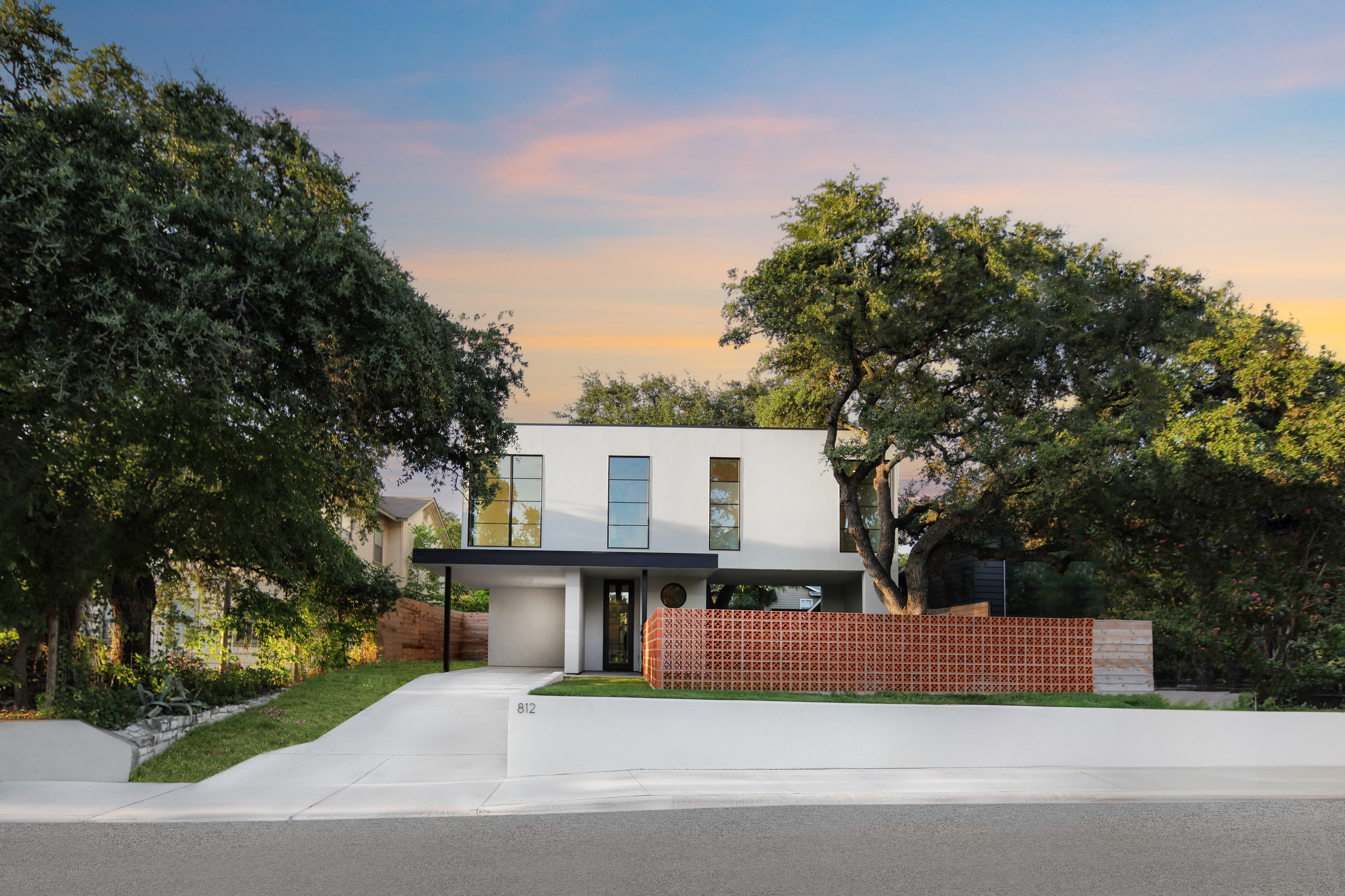 812 West Mary Street 