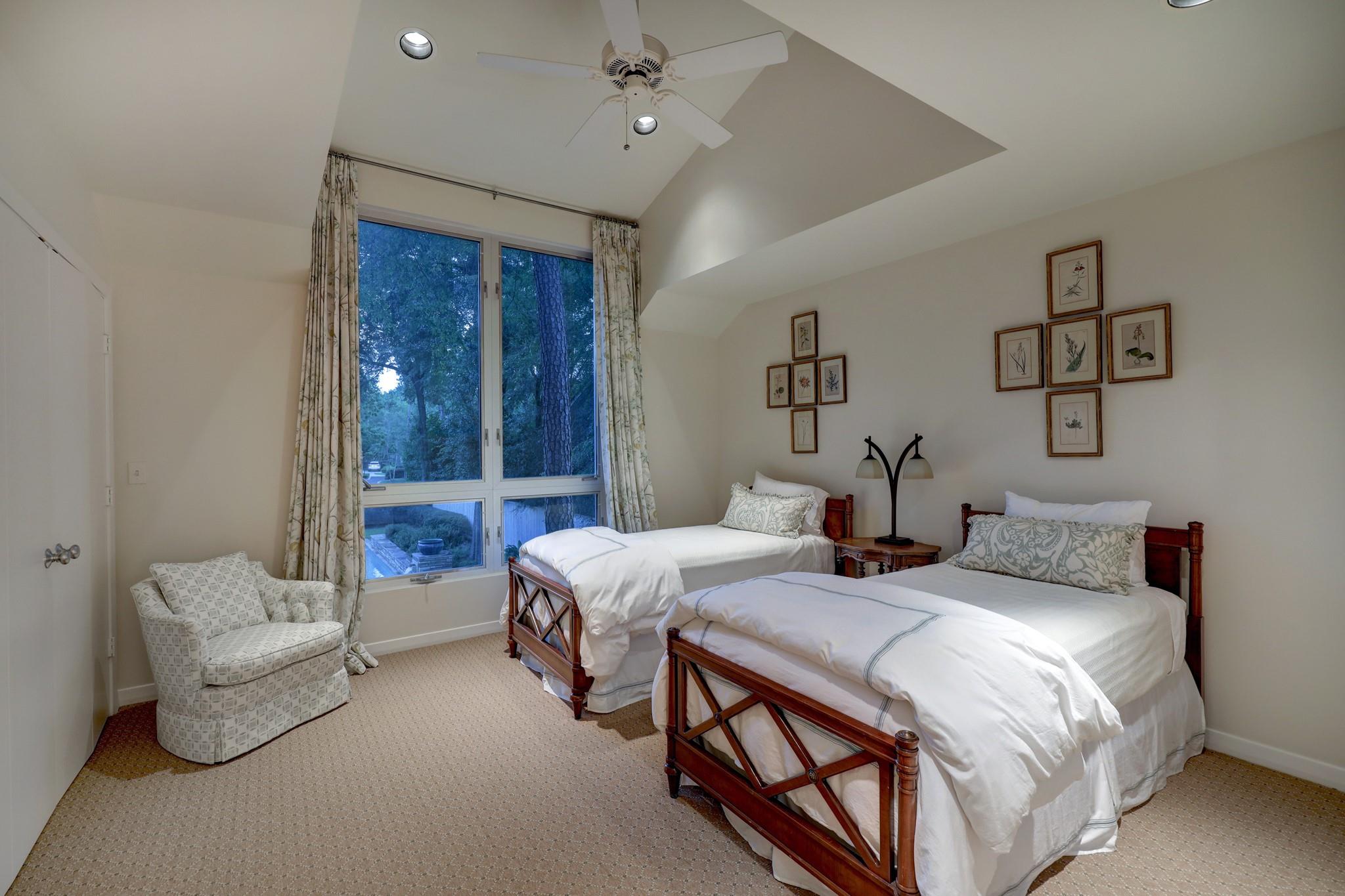 38 Saddlebrook Lane