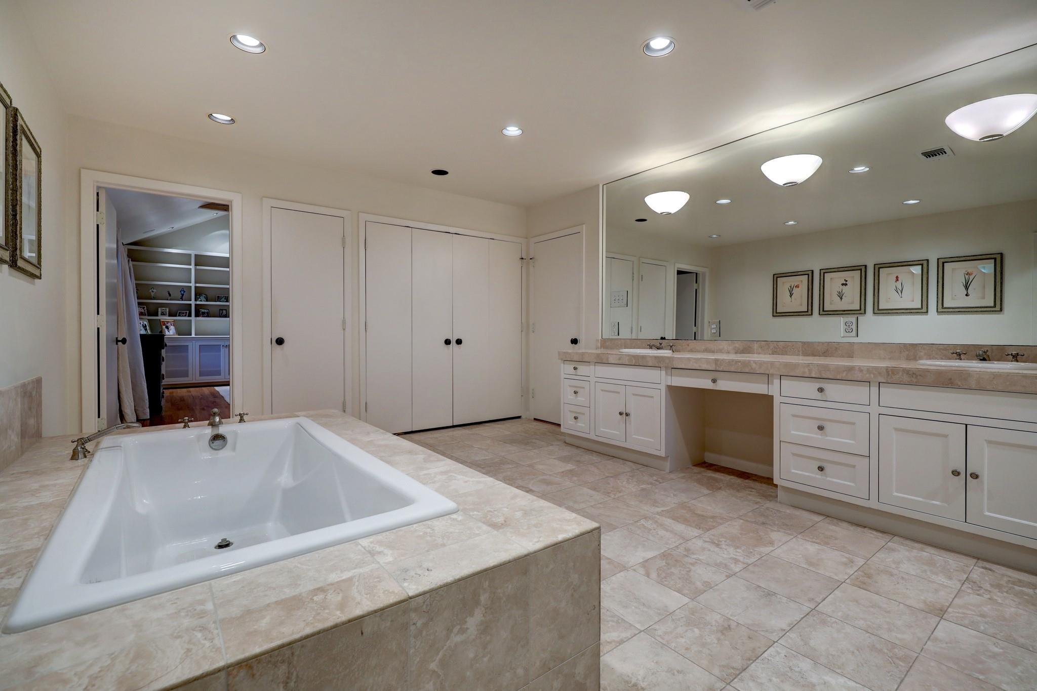 38 Saddlebrook Lane