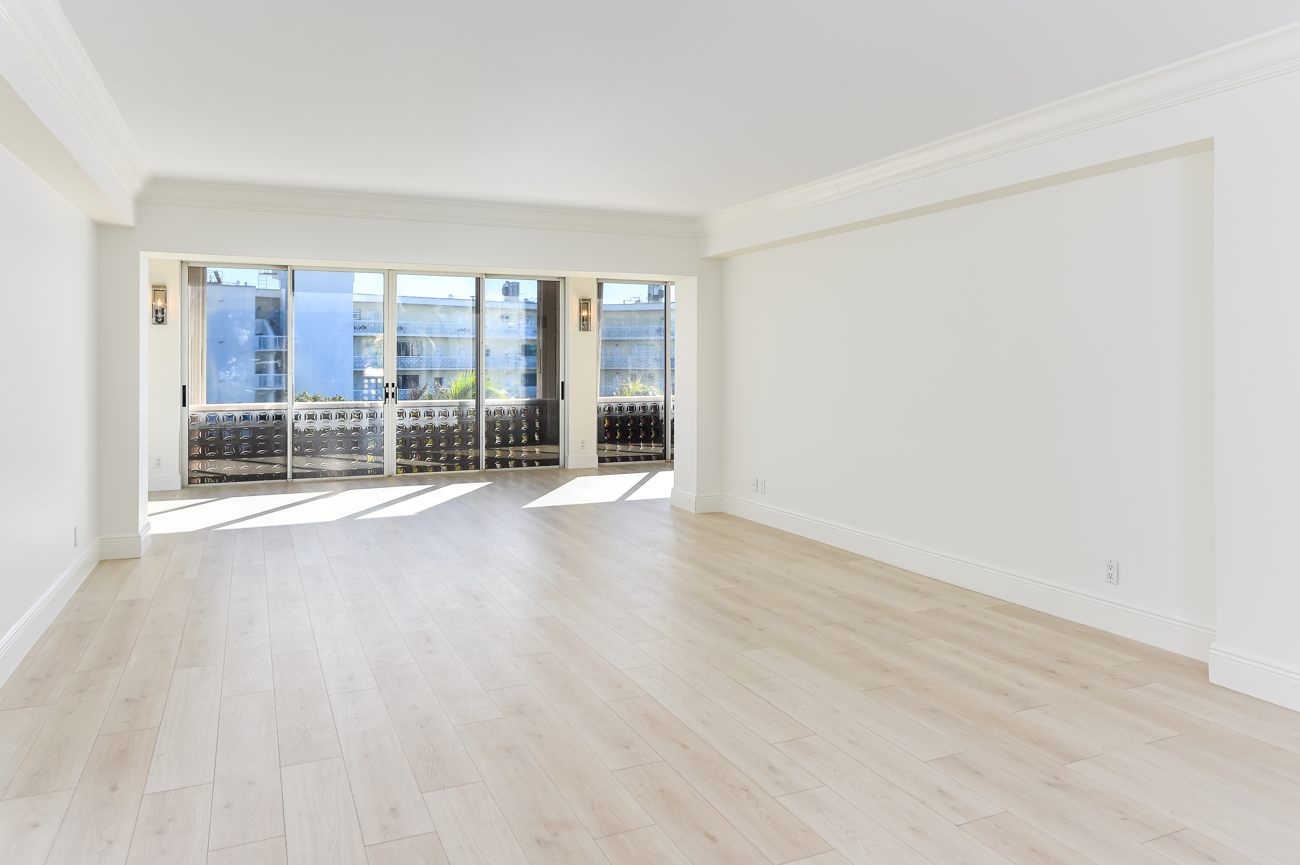 369 S Lake Drive 5H