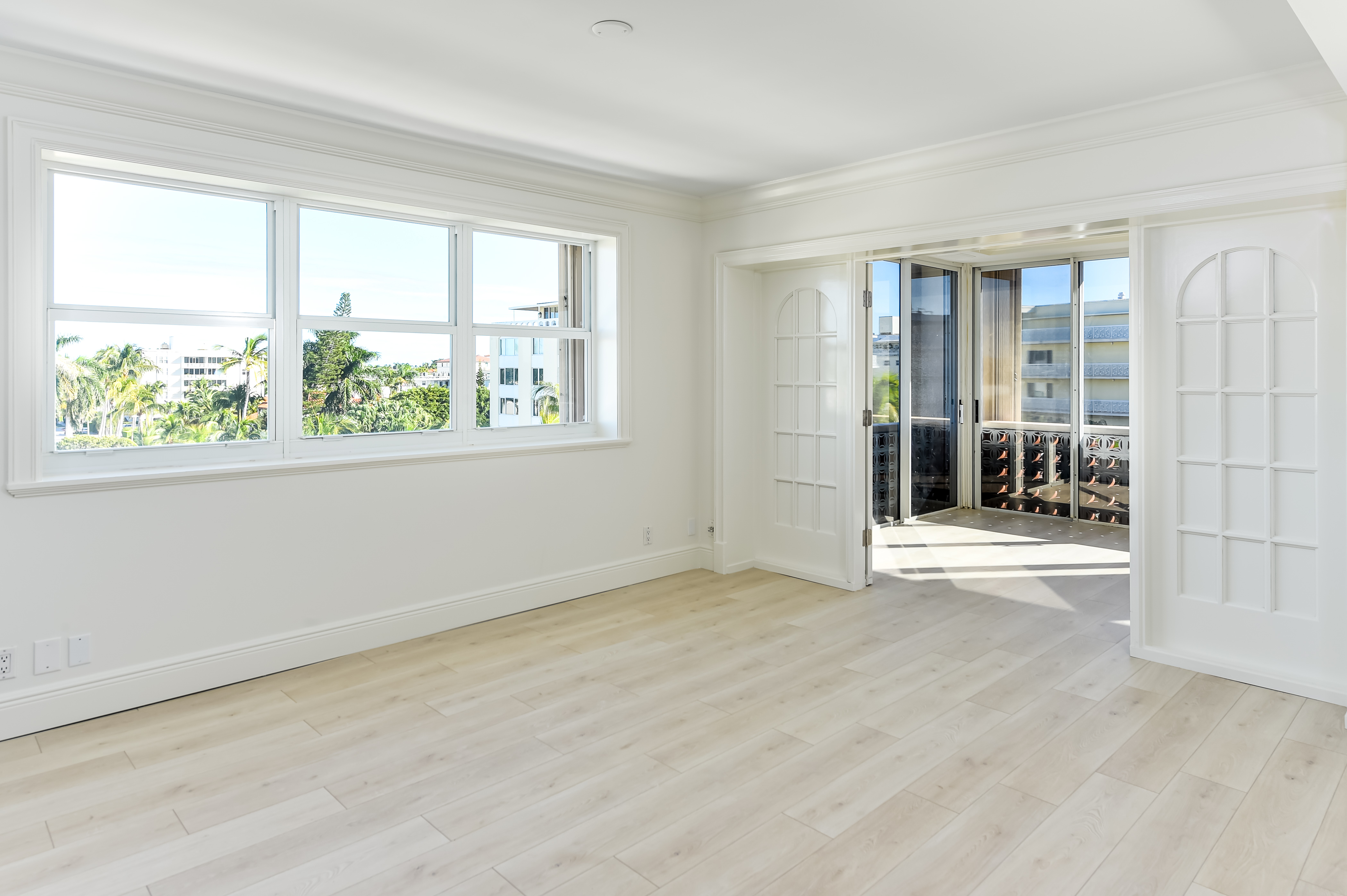369 S Lake Drive 5H