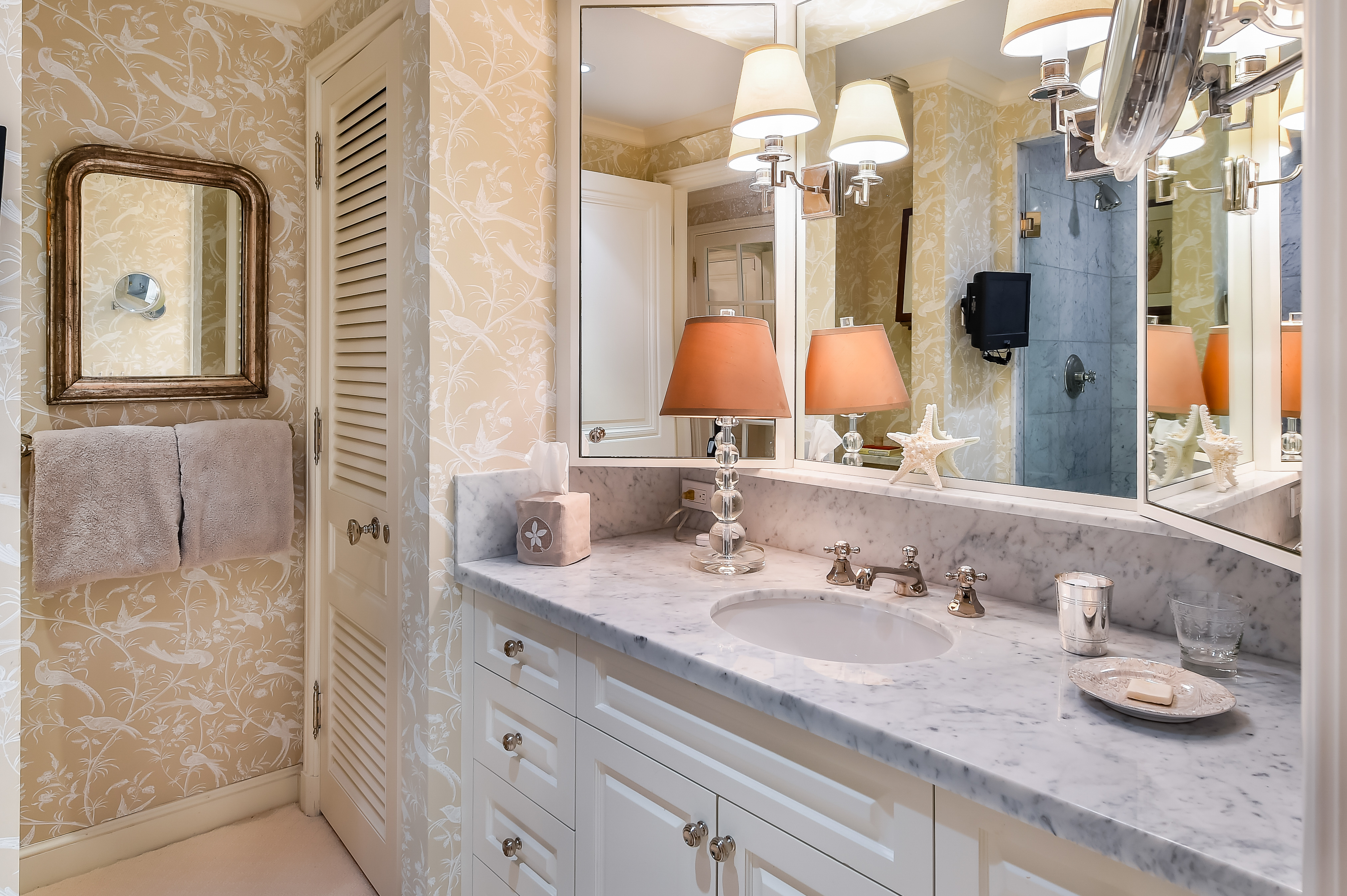425 Worth Avenue, Apt 2a