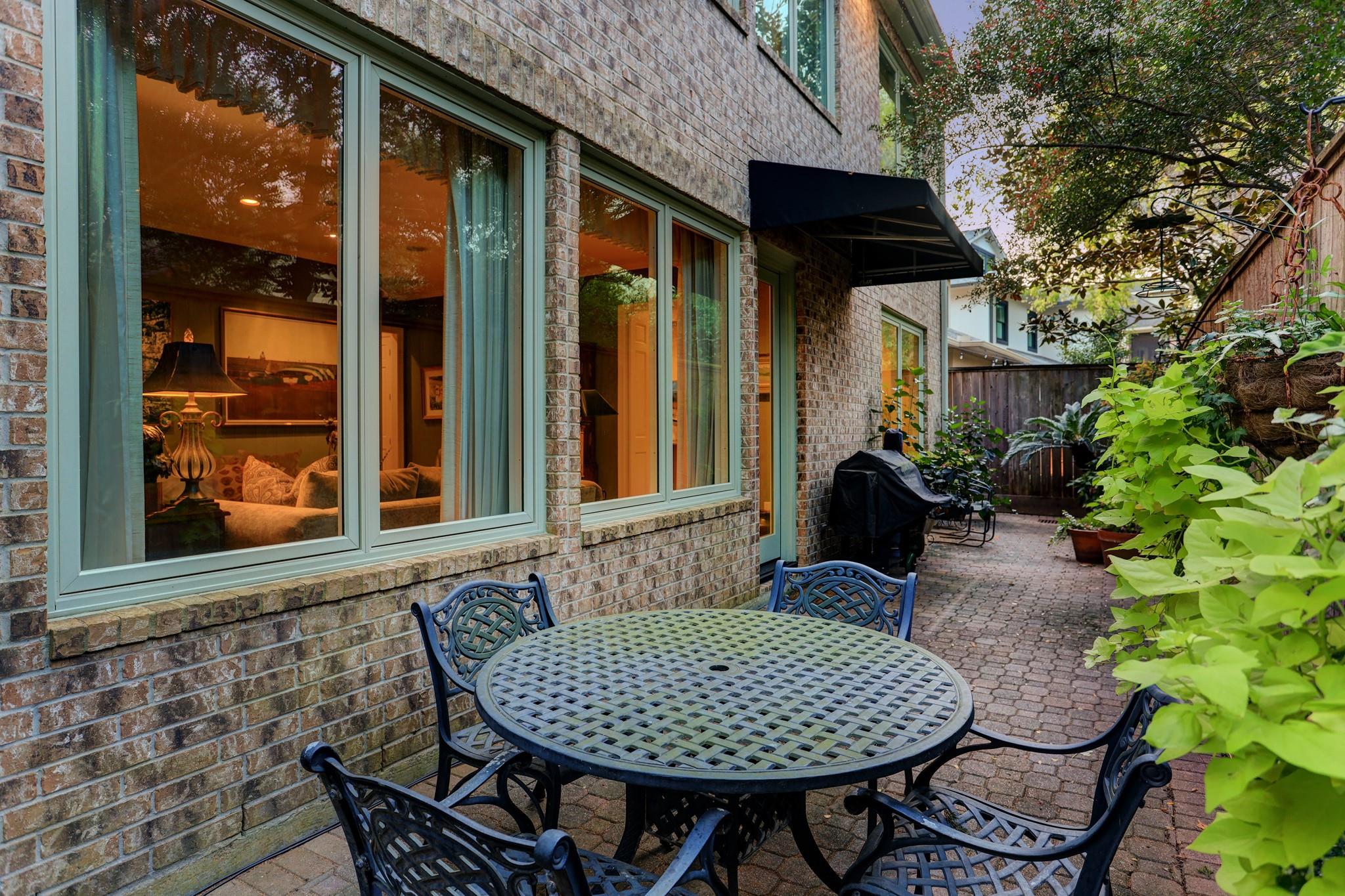 130 Park Laureate