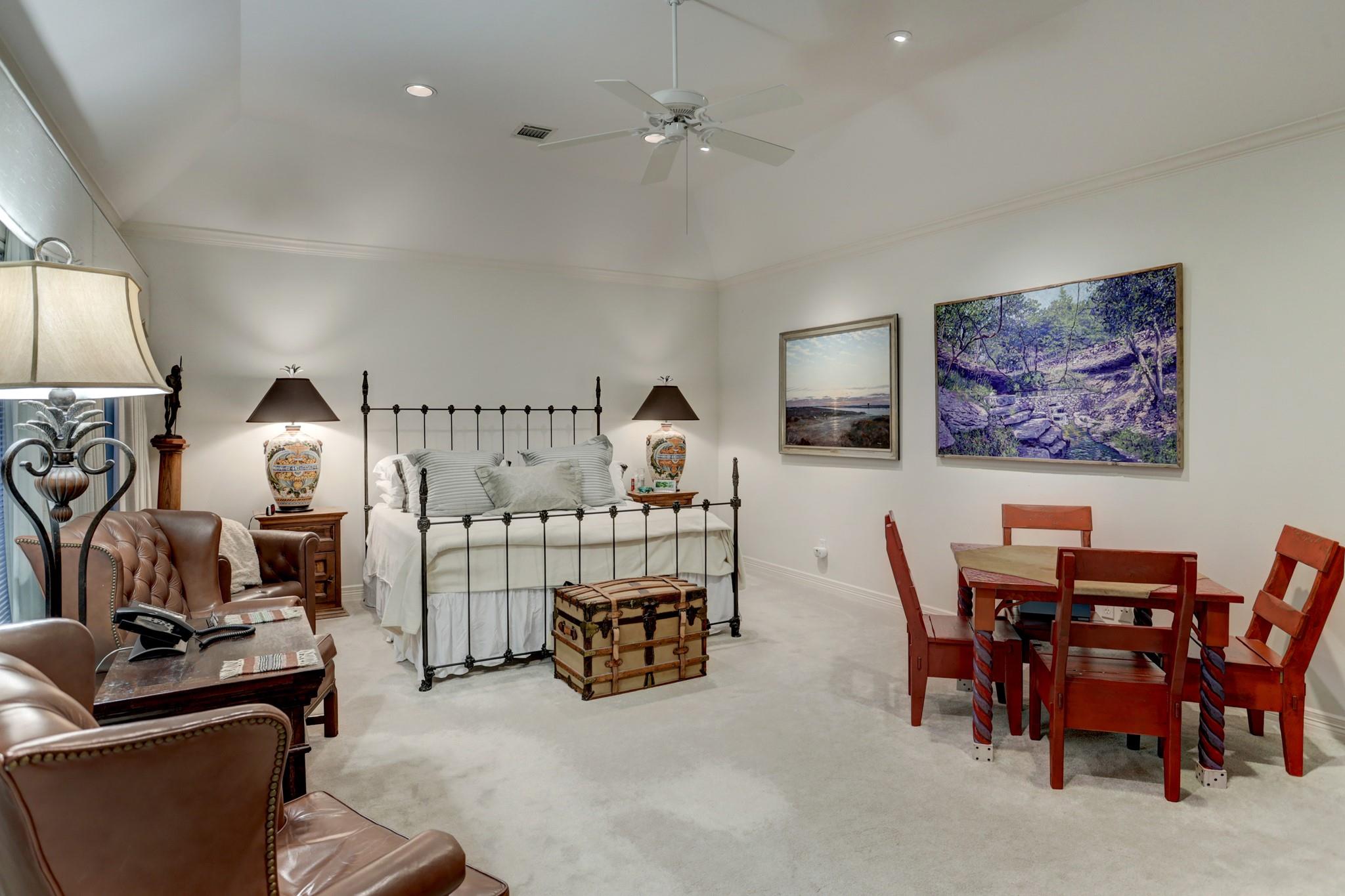 130 Park Laureate