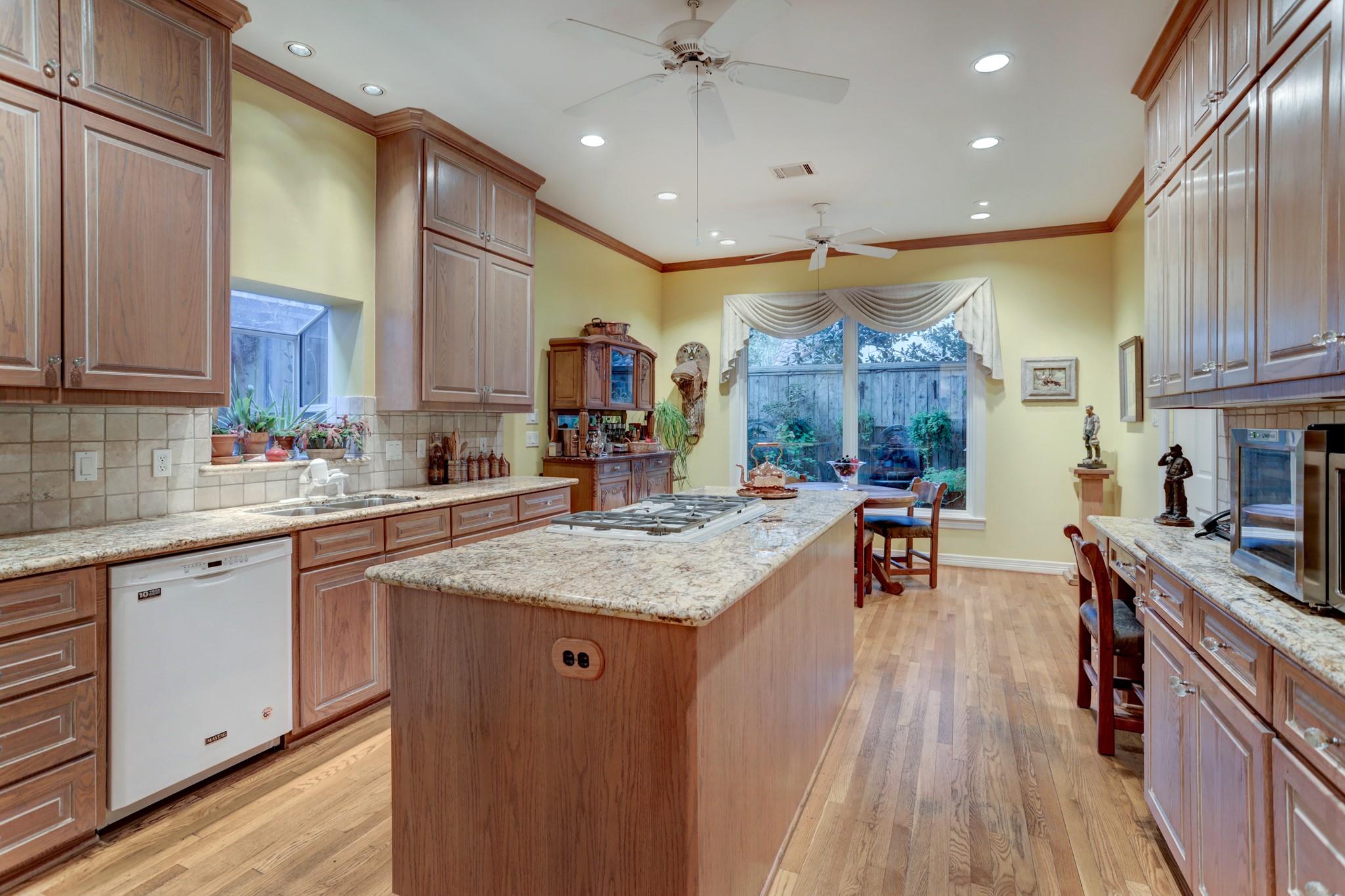 130 Park Laureate