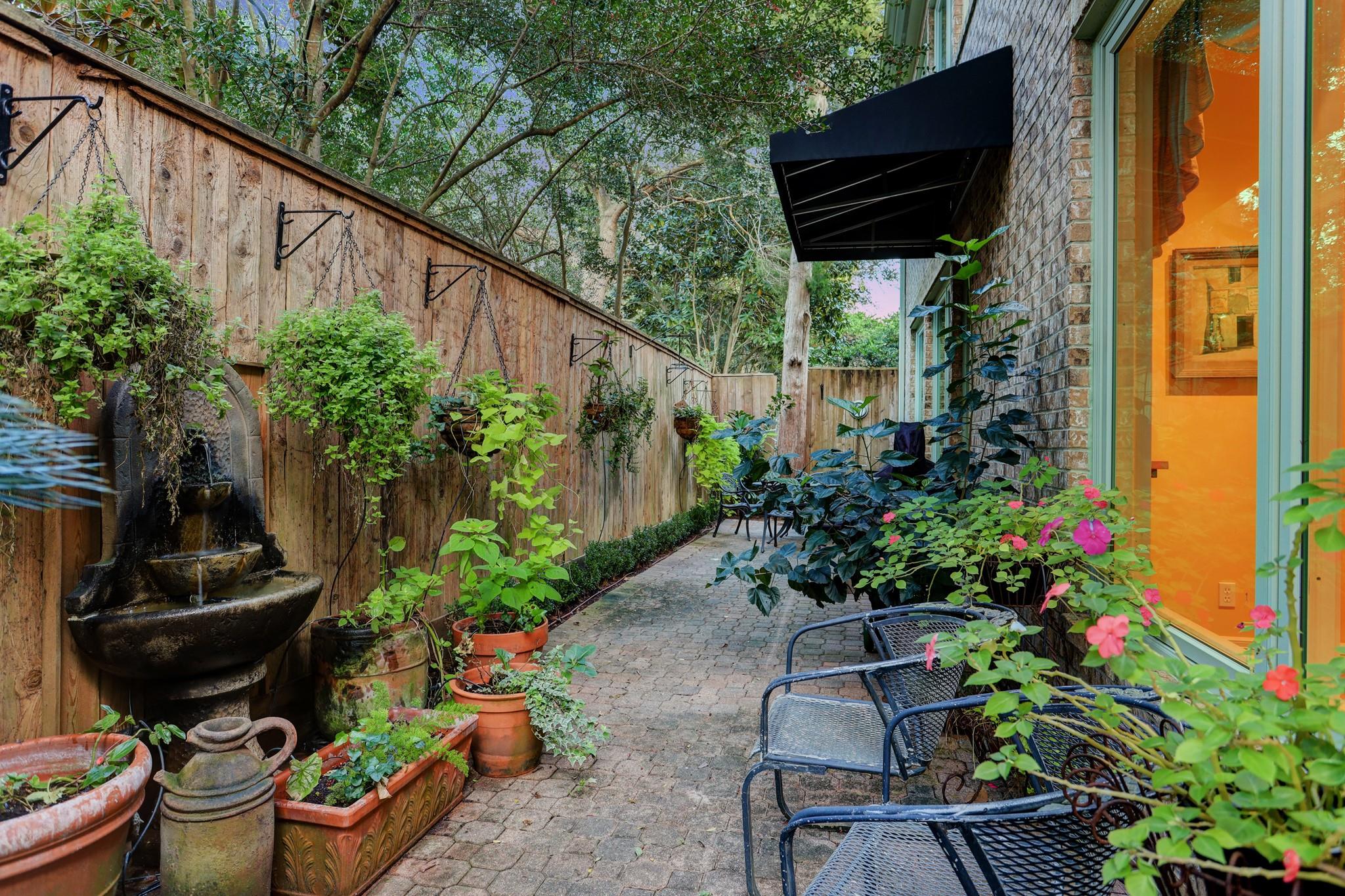 130 Park Laureate