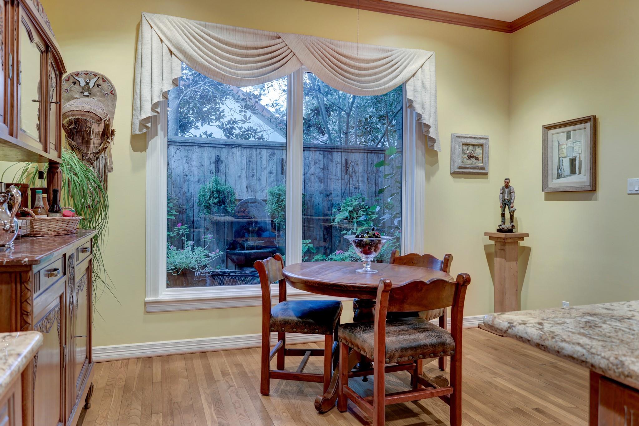130 Park Laureate