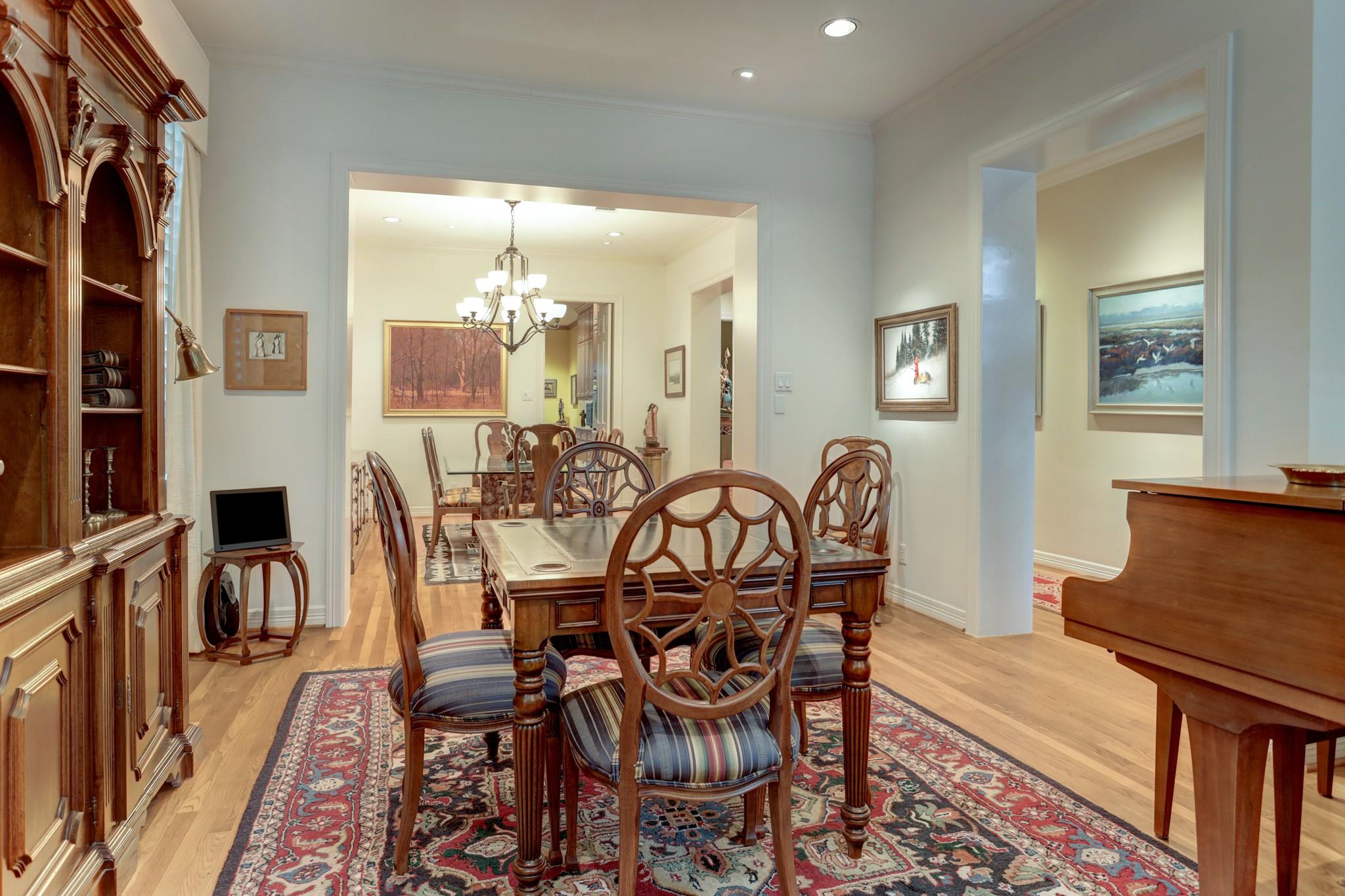 130 Park Laureate