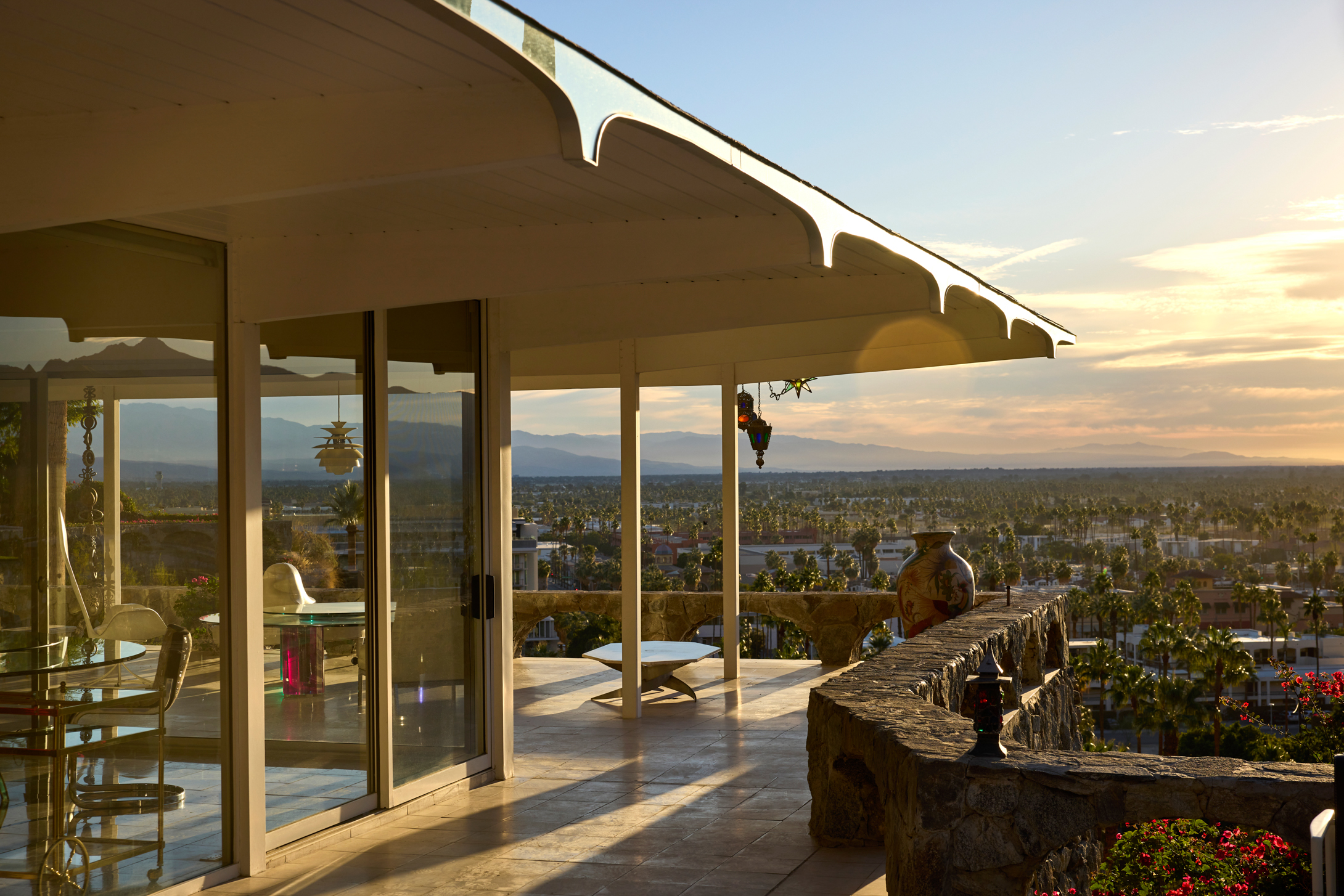 550 Palisades Drive 