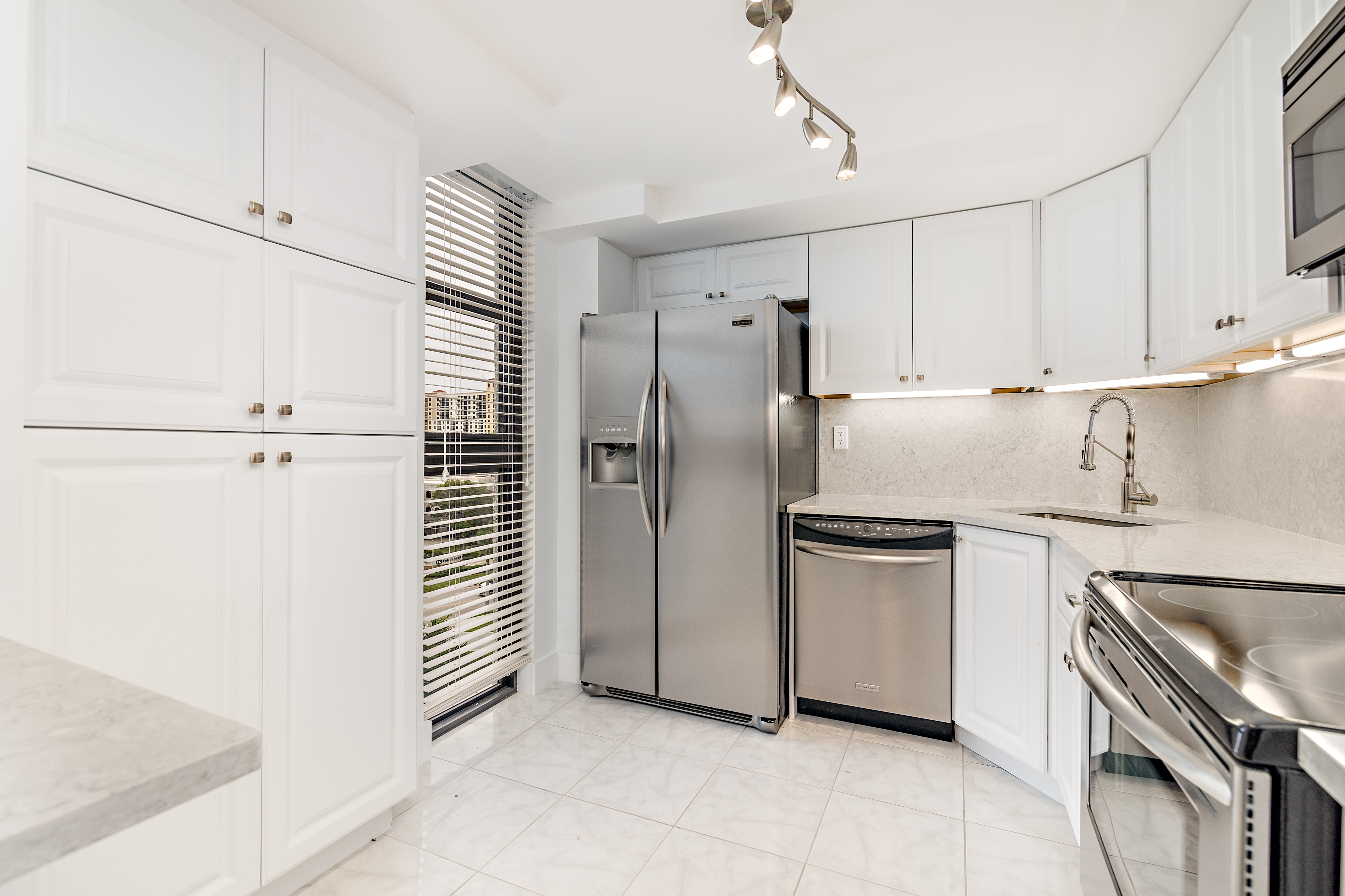 1200 S Flagler Drive 901