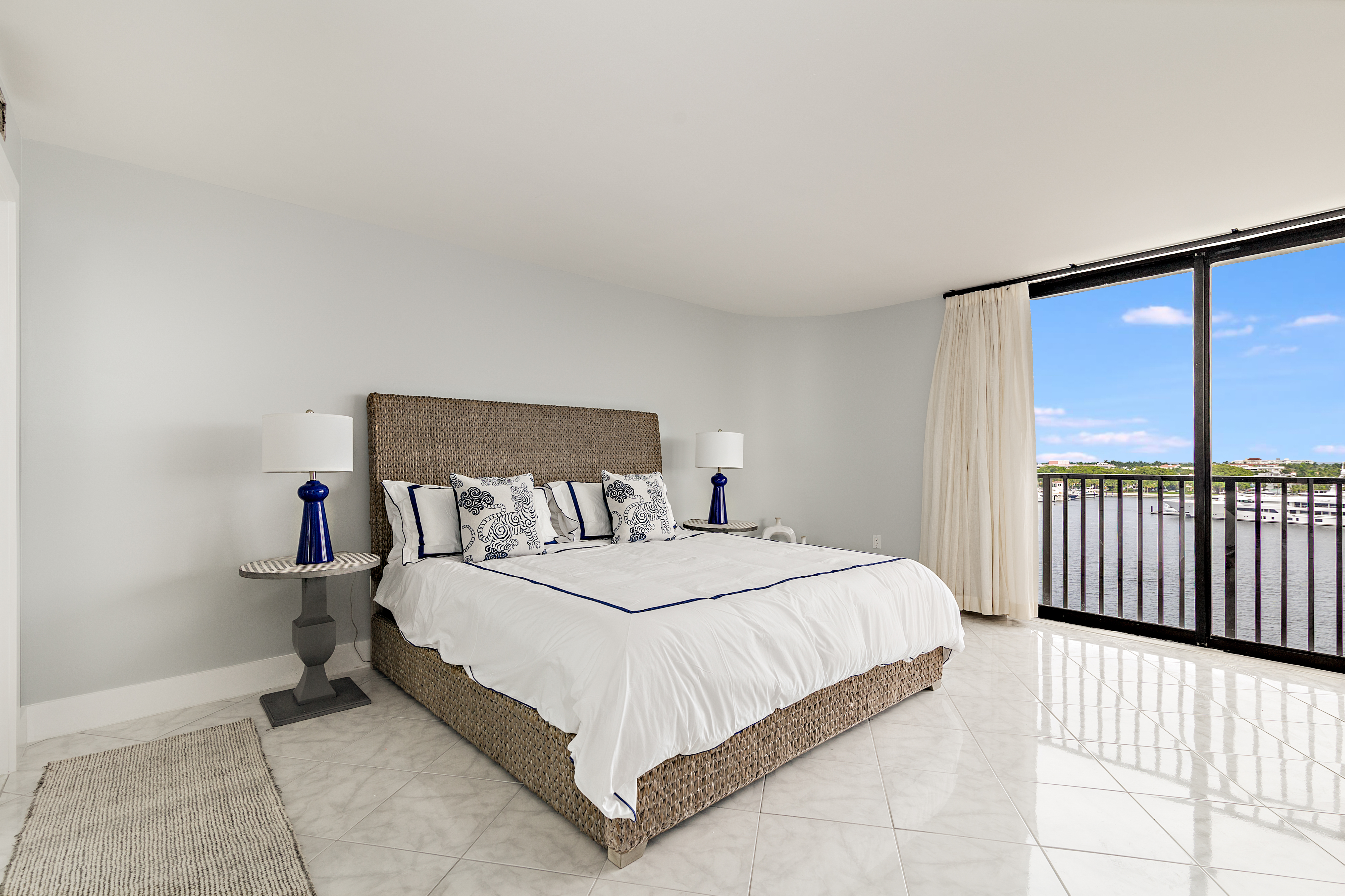 1200 S Flagler Drive 901