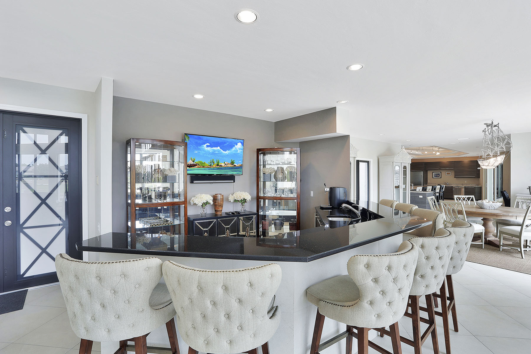 850 Eubanks Court