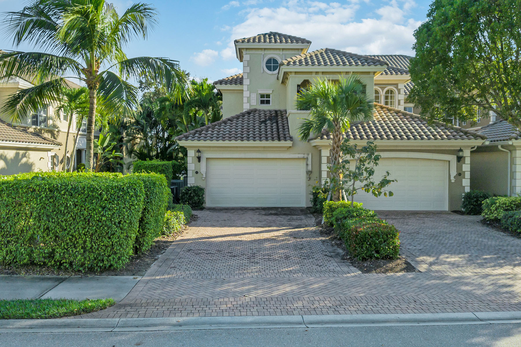 9238 Tesoro Lane , 101