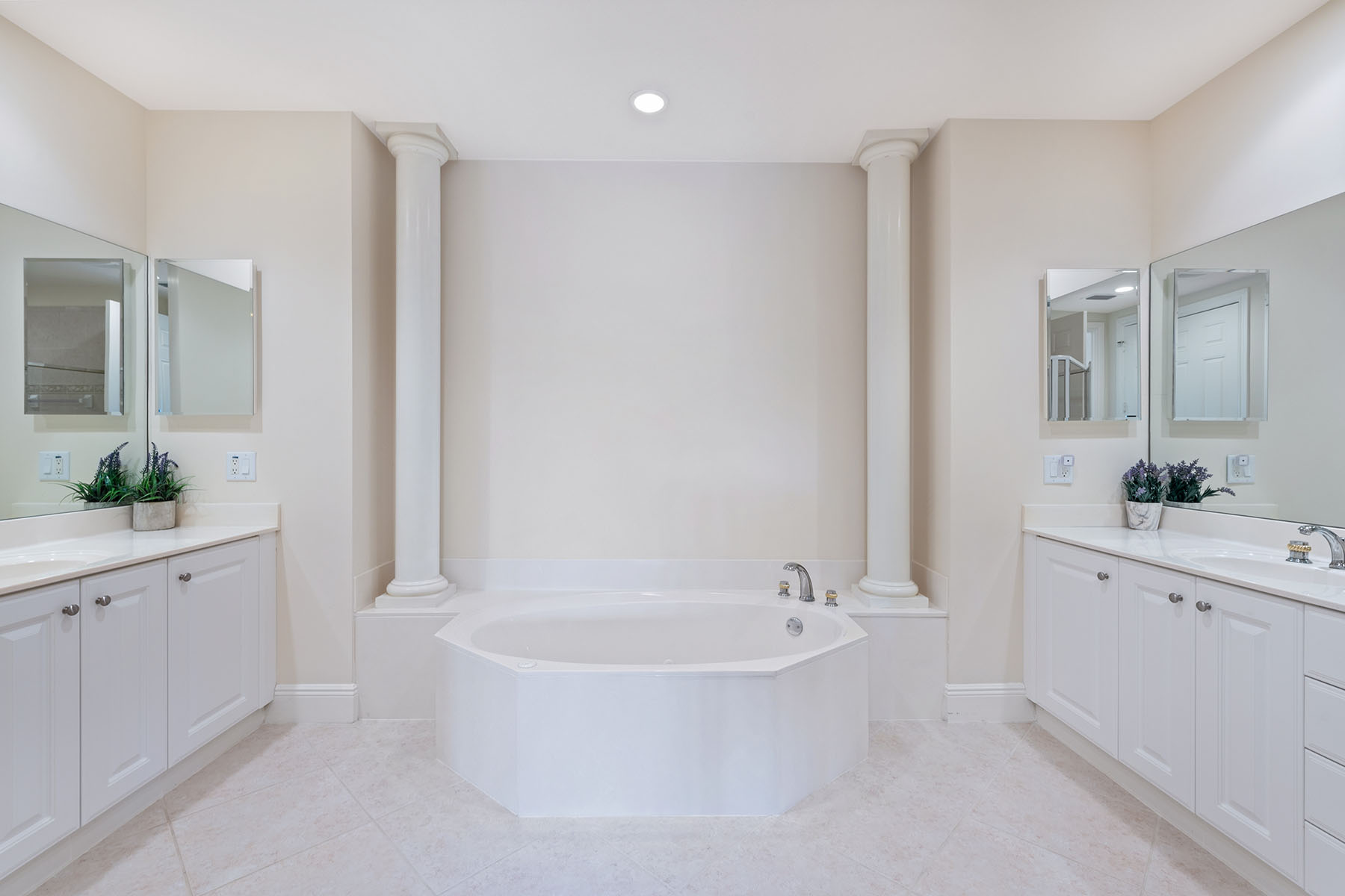9238 Tesoro Lane , 101