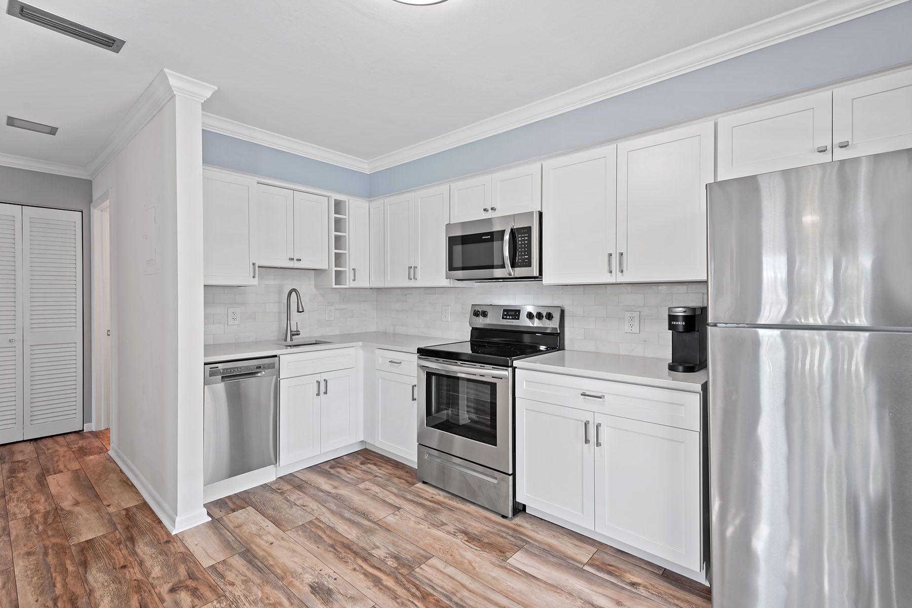 1215 Edington Place , E-5