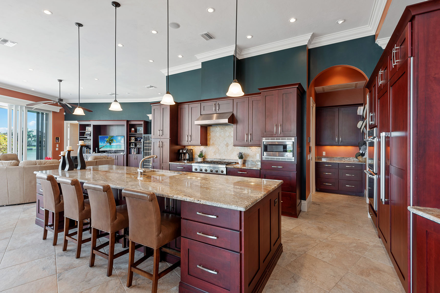 739 Fairlawn Court