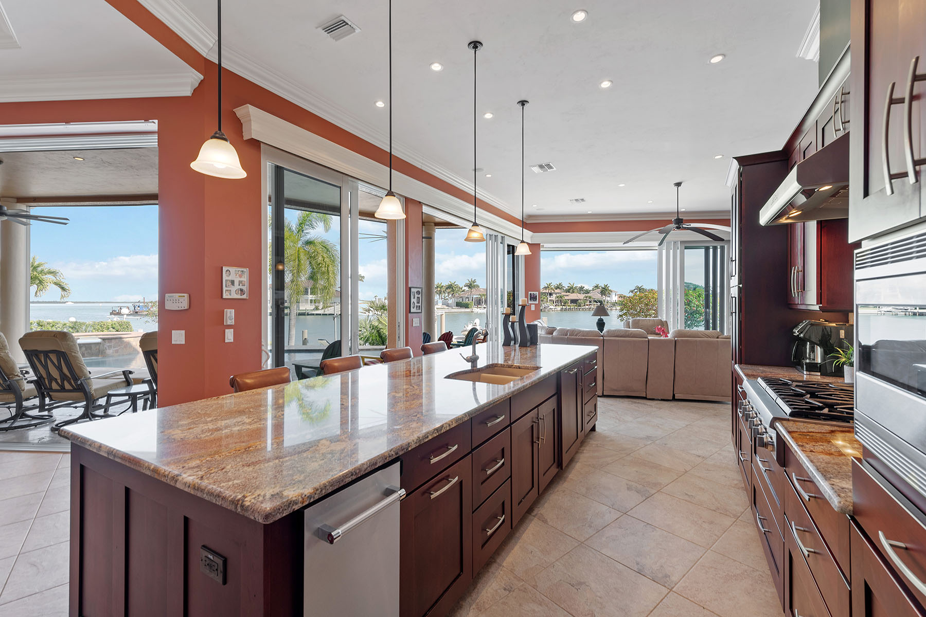 739 Fairlawn Court