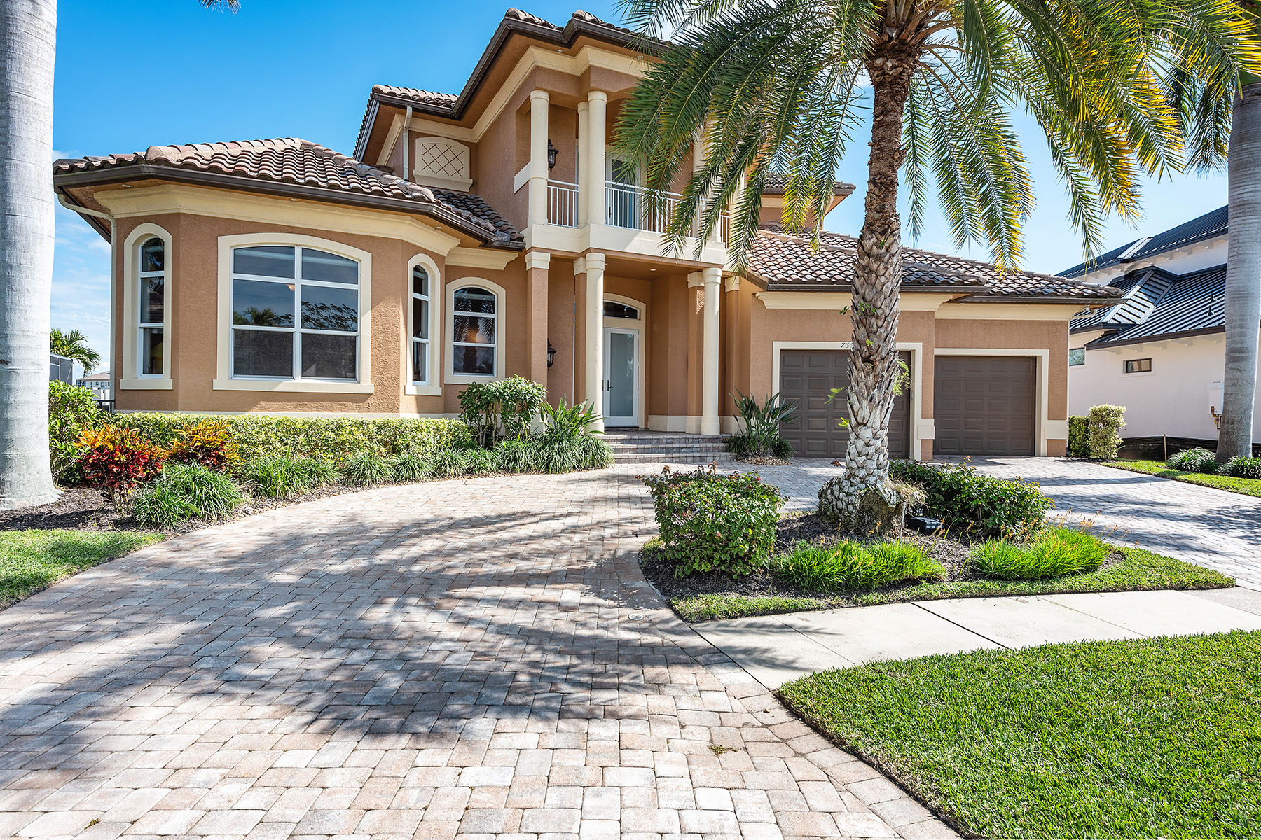 739 Fairlawn Court